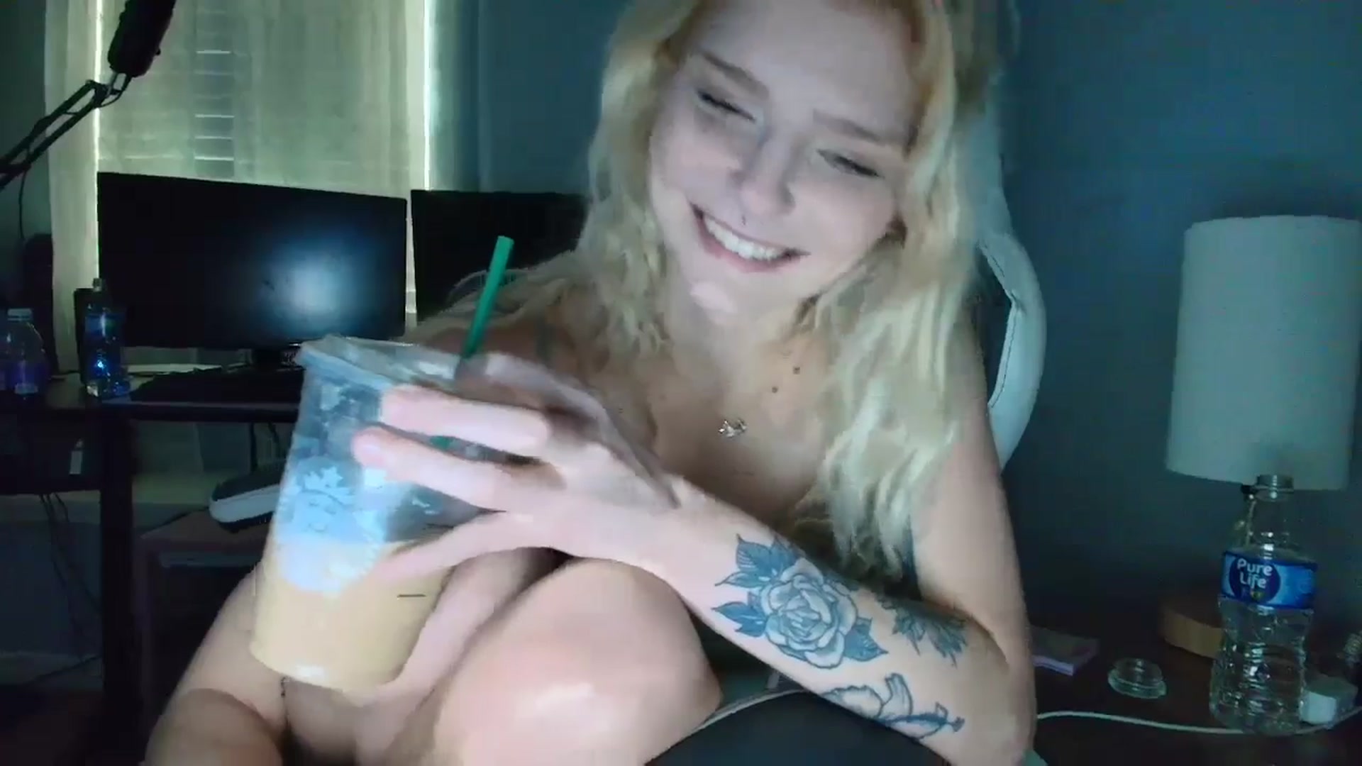 Gallery image thumbnail from DuckChan0's myfreecams stream on, 02/28/2025, 14:19 image 20 of 20