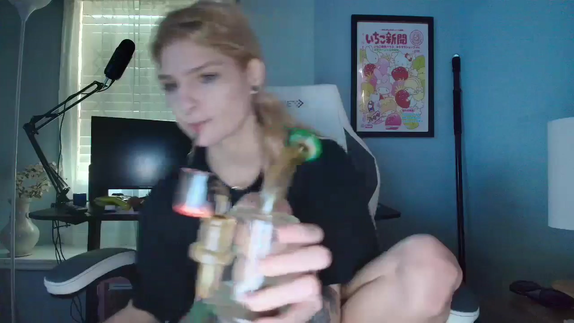 Gallery image thumbnail from DuckChan0's myfreecams stream on, 03/03/2025, 14:48 image 8 of 20