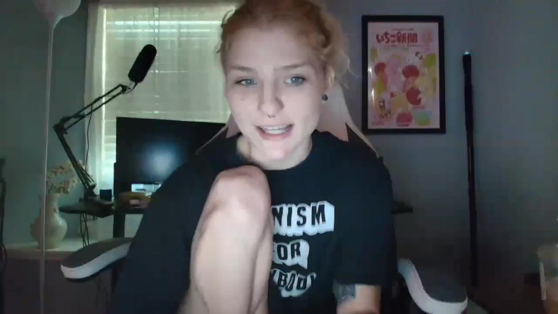 Gallery image thumbnail from DuckChan0's myfreecams stream on, 03/03/2025, 14:48 image 1 of 20
