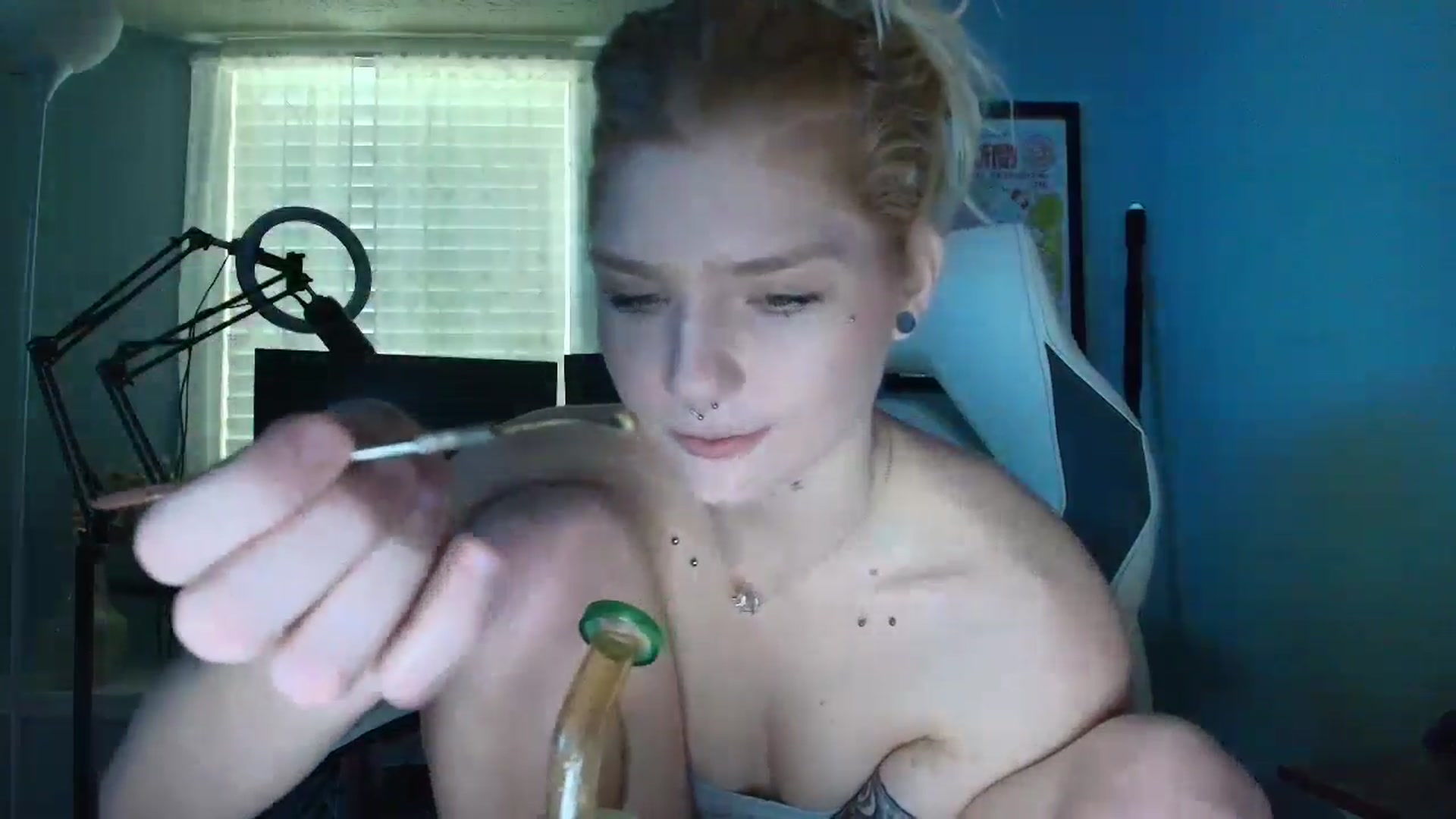 Gallery image thumbnail from DuckChan0's myfreecams stream on, 03/05/2025, 14:26 image 12 of 20