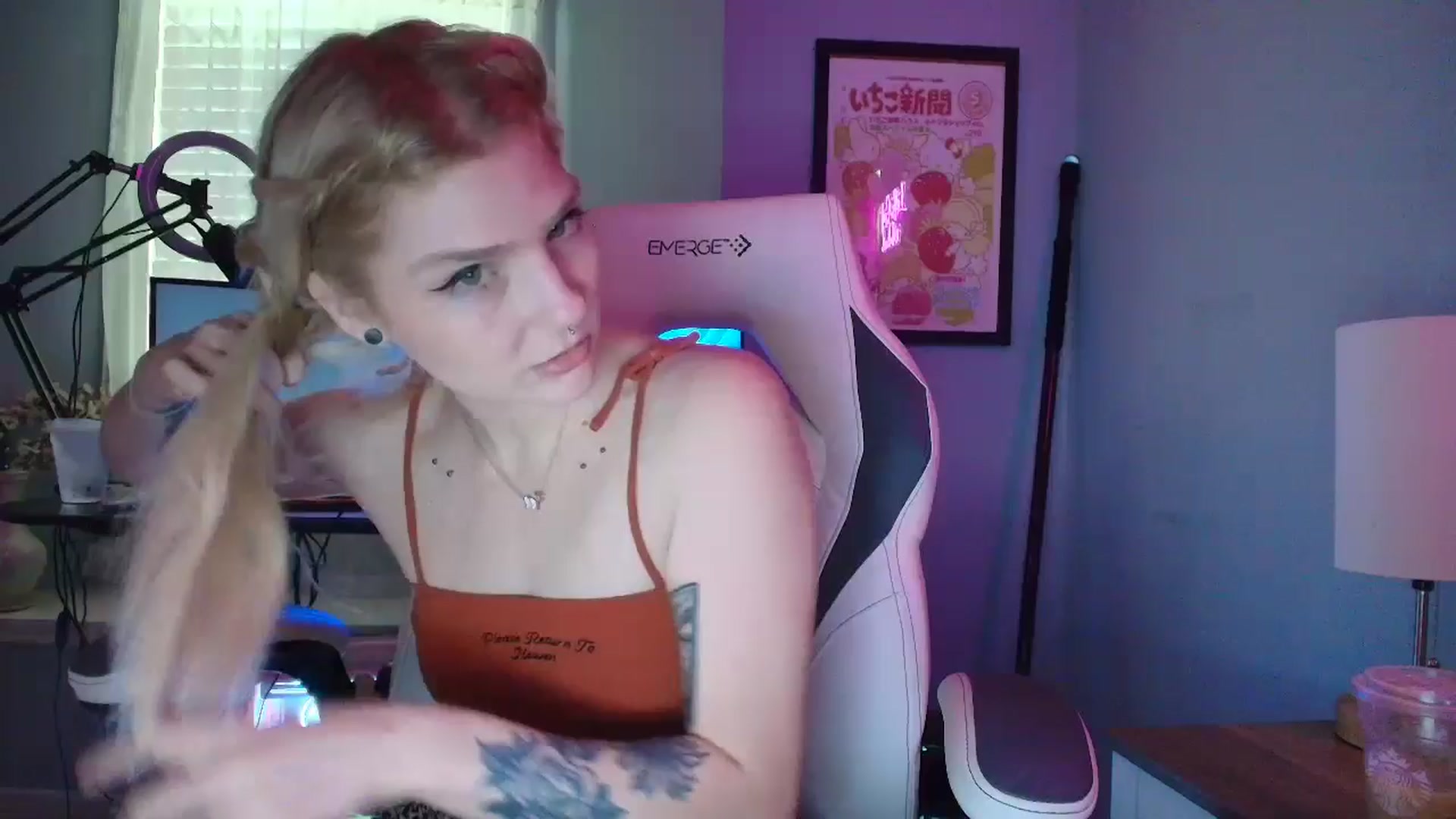 Gallery image thumbnail from DuckChan0's myfreecams stream on, 03/05/2025, 15:55 image 1 of 20