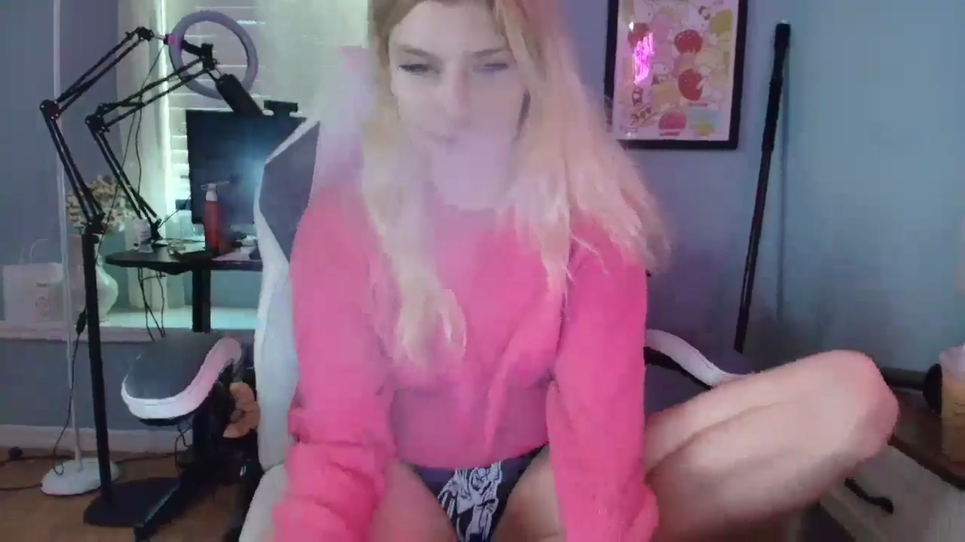 Gallery image thumbnail from DuckChan0's myfreecams stream on, 03/07/2025, 13:53 image 5 of 20