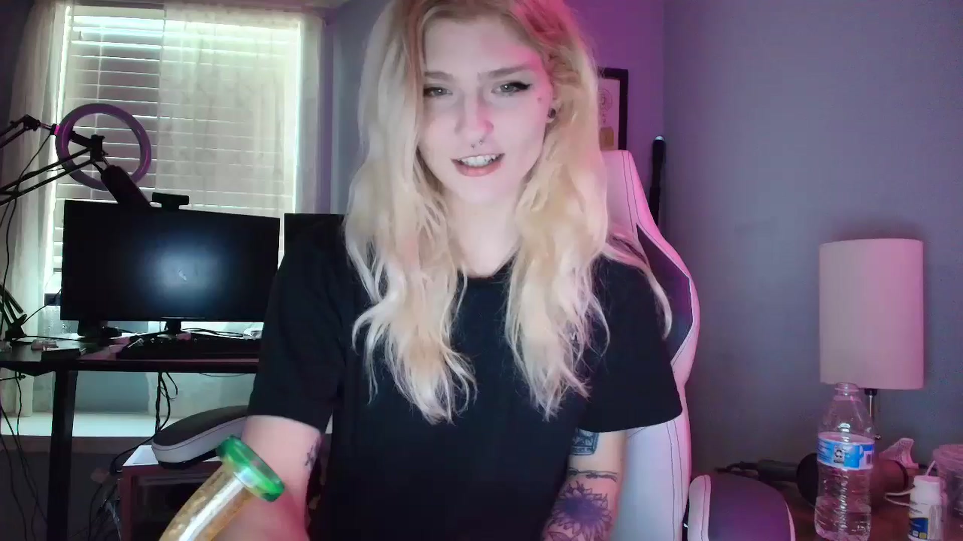 Gallery image thumbnail from DuckChan0's myfreecams stream on, 03/07/2025, 15:53 image 1 of 20