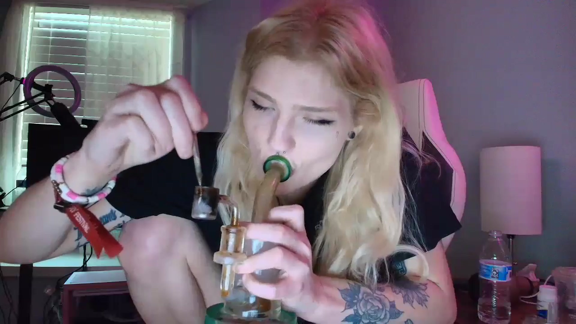 Gallery image thumbnail from DuckChan0's myfreecams stream on, 03/07/2025, 15:53 image 4 of 20