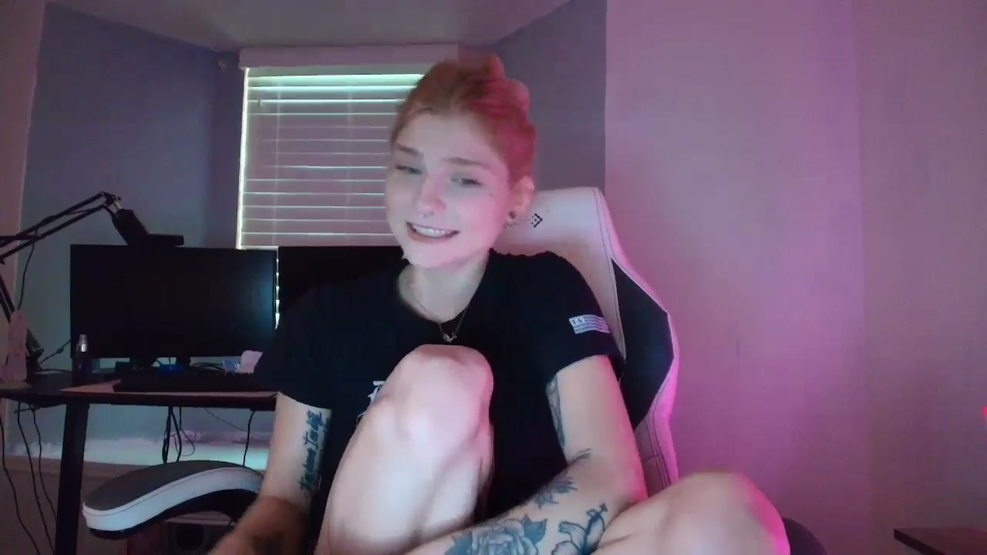 Gallery image thumbnail from DuckChan0's myfreecams stream on, 03/10/2025, 14:02 image 3 of 20