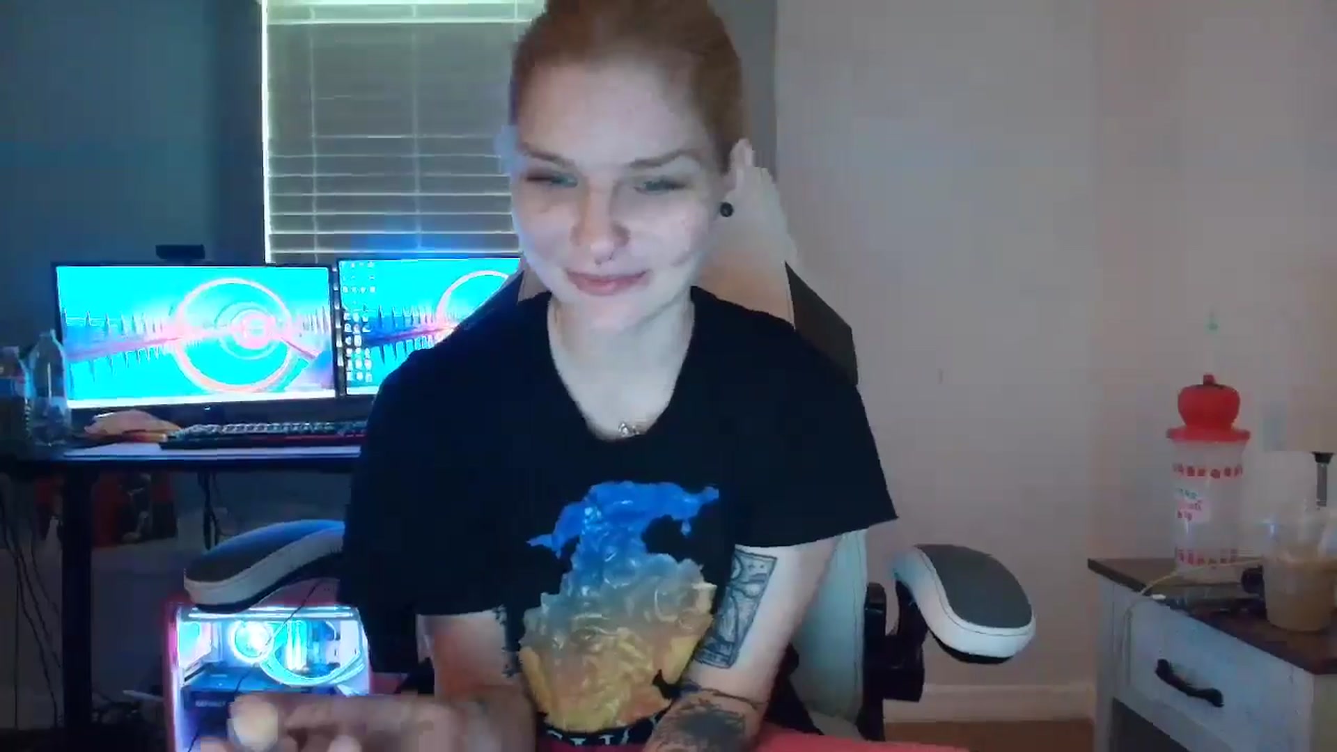 Gallery image thumbnail from DuckChan0's myfreecams stream on, 03/11/2025, 13:53 image 9 of 20