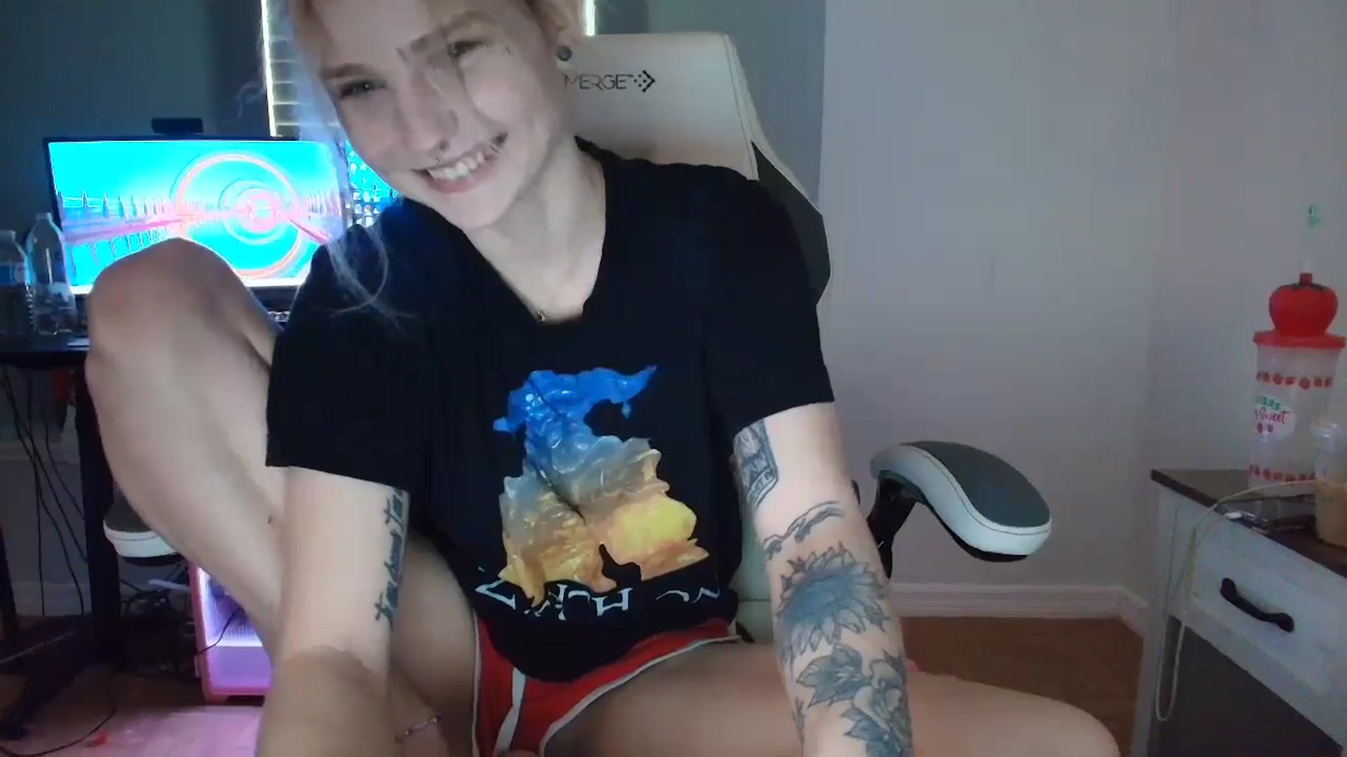 Gallery image thumbnail from DuckChan0's myfreecams stream on, 03/11/2025, 13:53 image 20 of 20