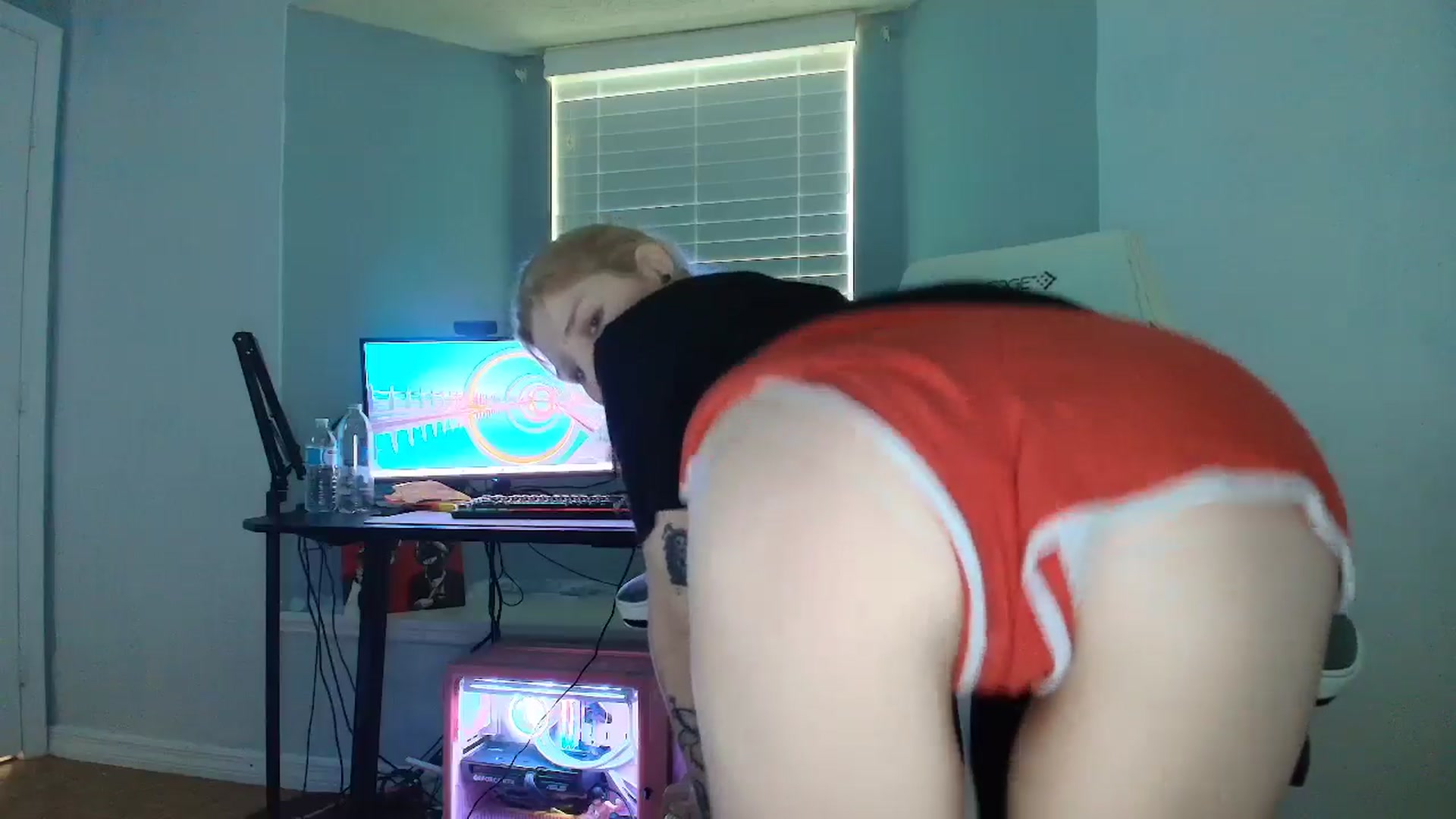 Gallery image thumbnail from DuckChan0's myfreecams stream on, 03/11/2025, 13:53 image 17 of 20