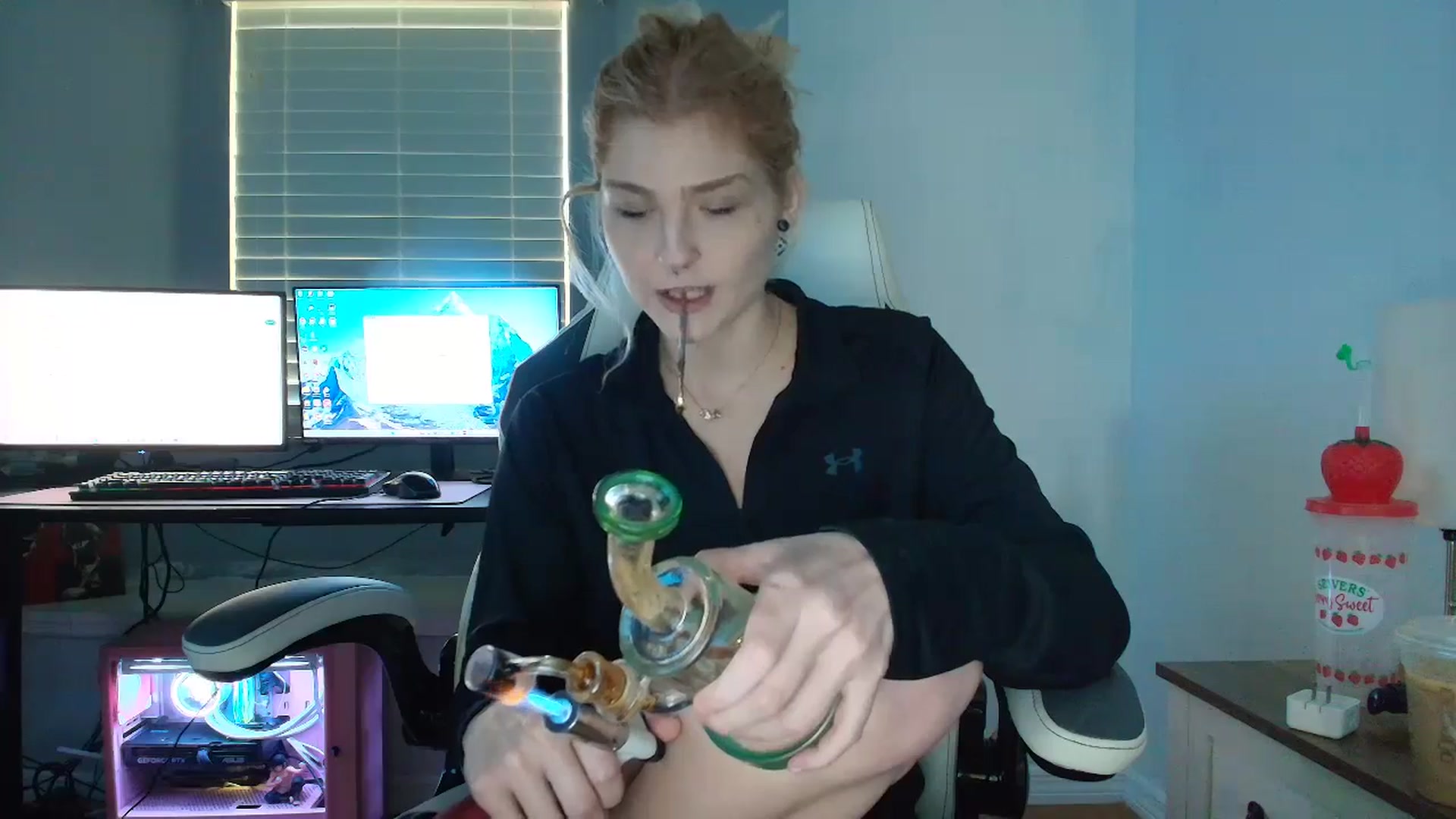 Gallery image thumbnail from DuckChan0's myfreecams stream on, 03/12/2025, 13:46 image 7 of 20