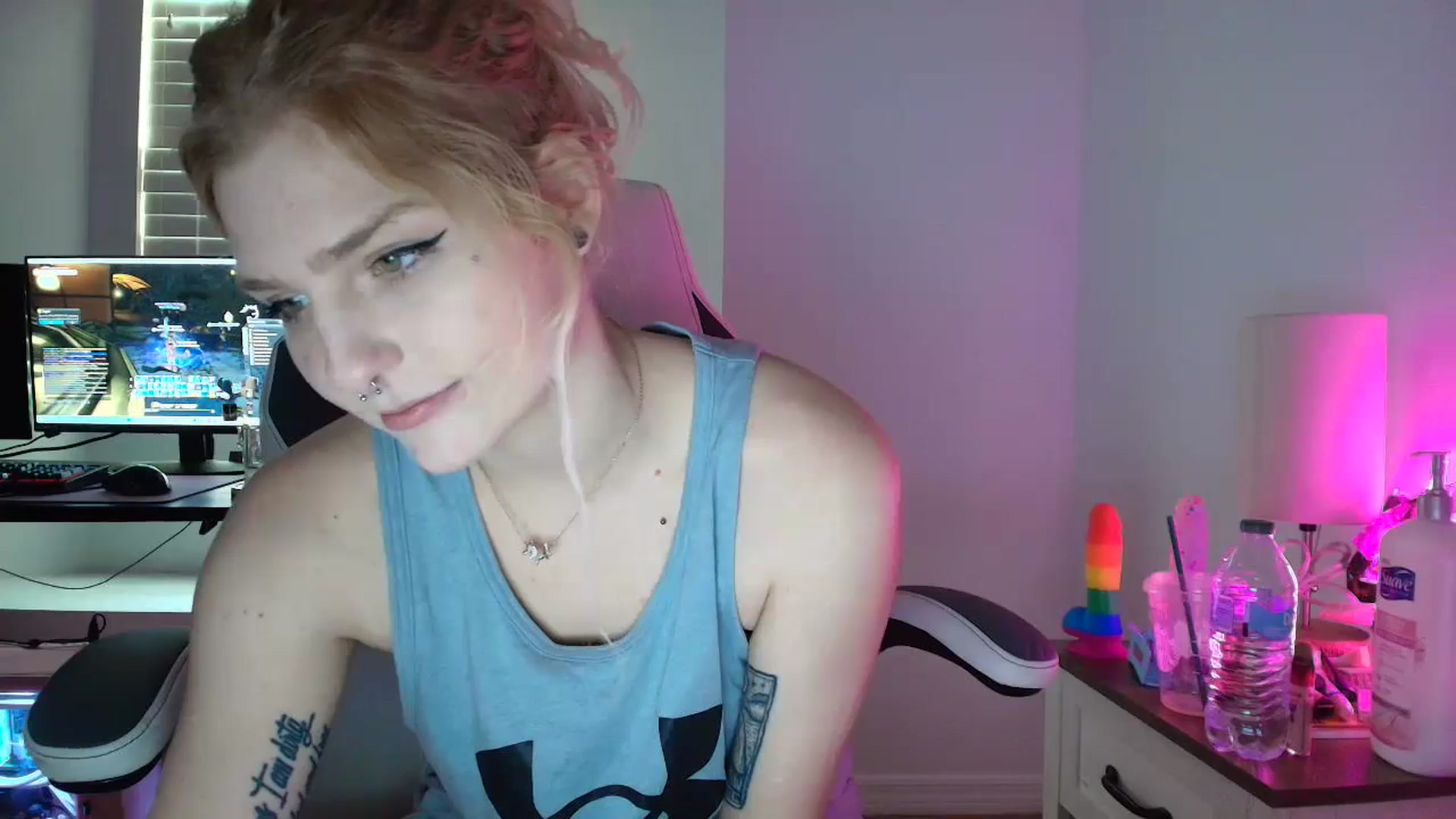 Gallery image thumbnail from DuckChan0's myfreecams stream on, 03/17/2025, 15:59 image 15 of 20