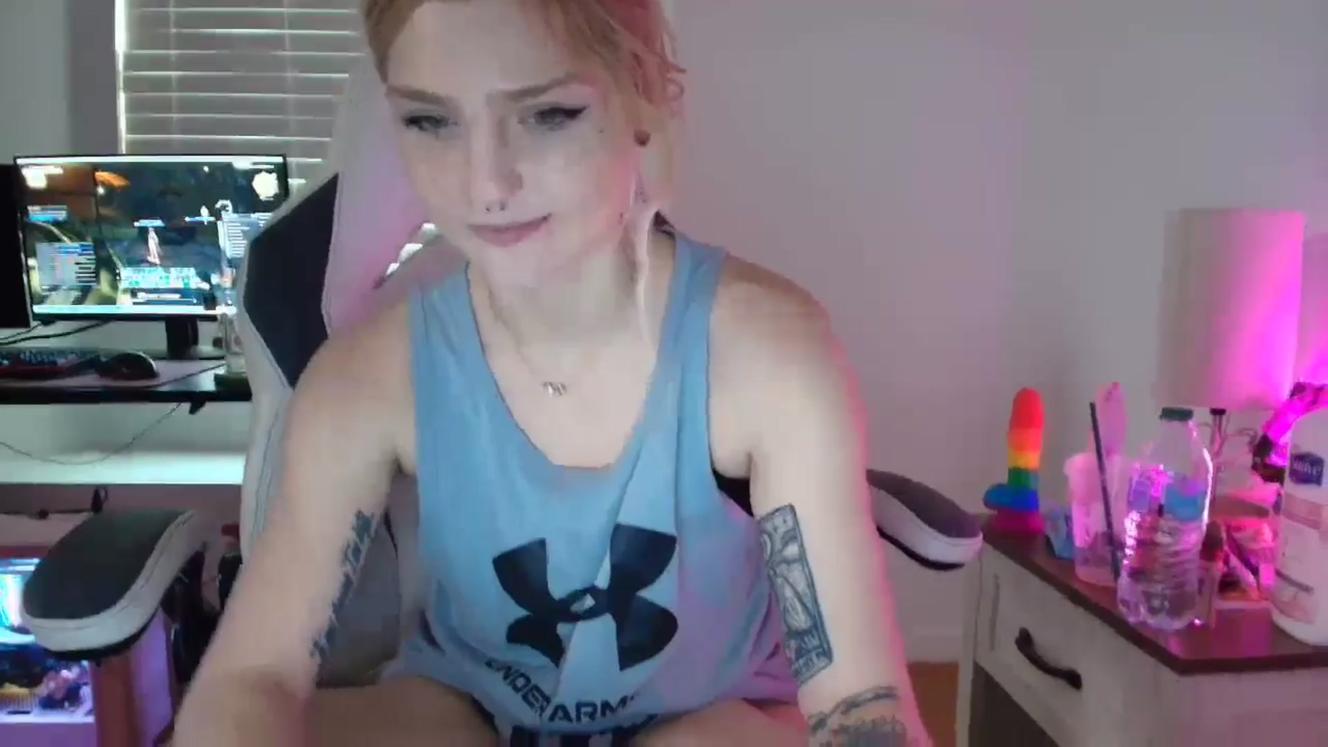 Gallery image thumbnail from DuckChan0's myfreecams stream on, 03/17/2025, 15:59 image 14 of 20