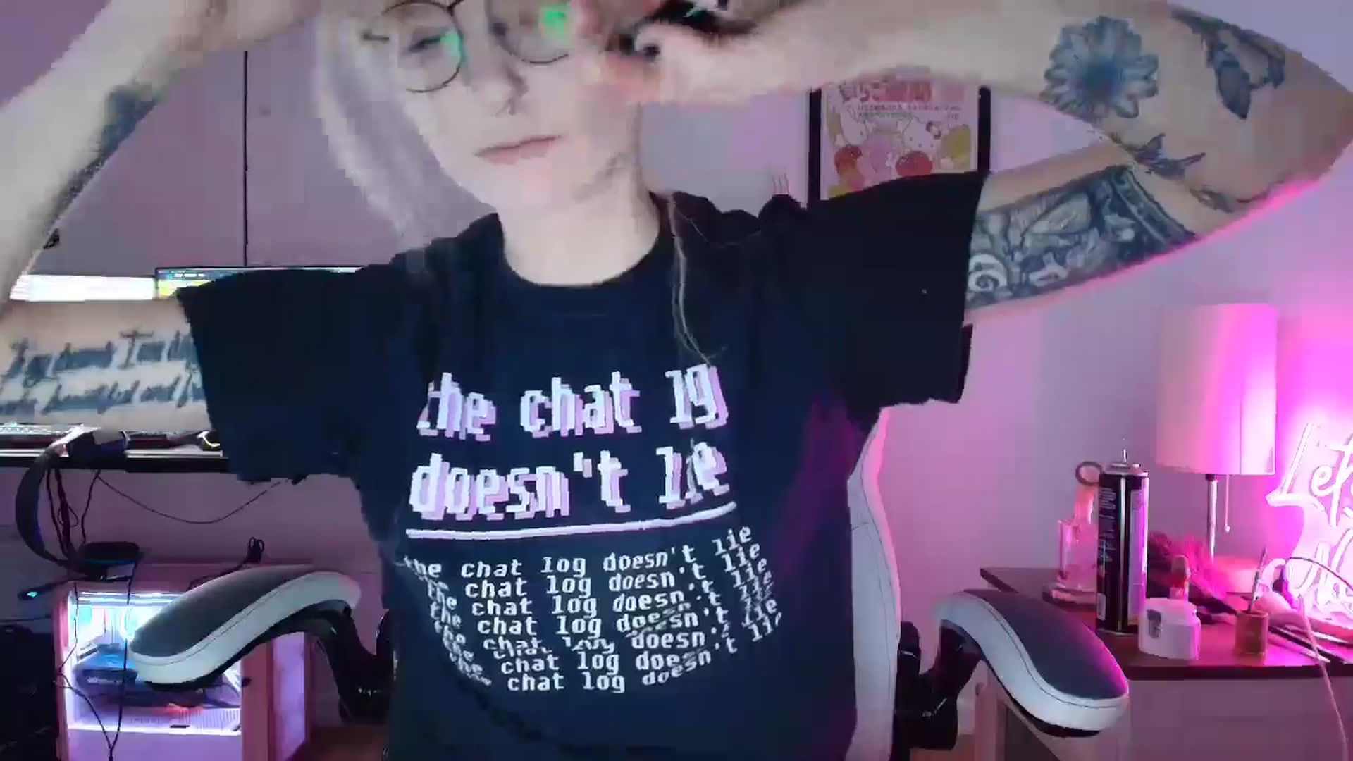Gallery image thumbnail from DuckChan0's myfreecams stream on, 03/26/2025, 01:12 image 8 of 20