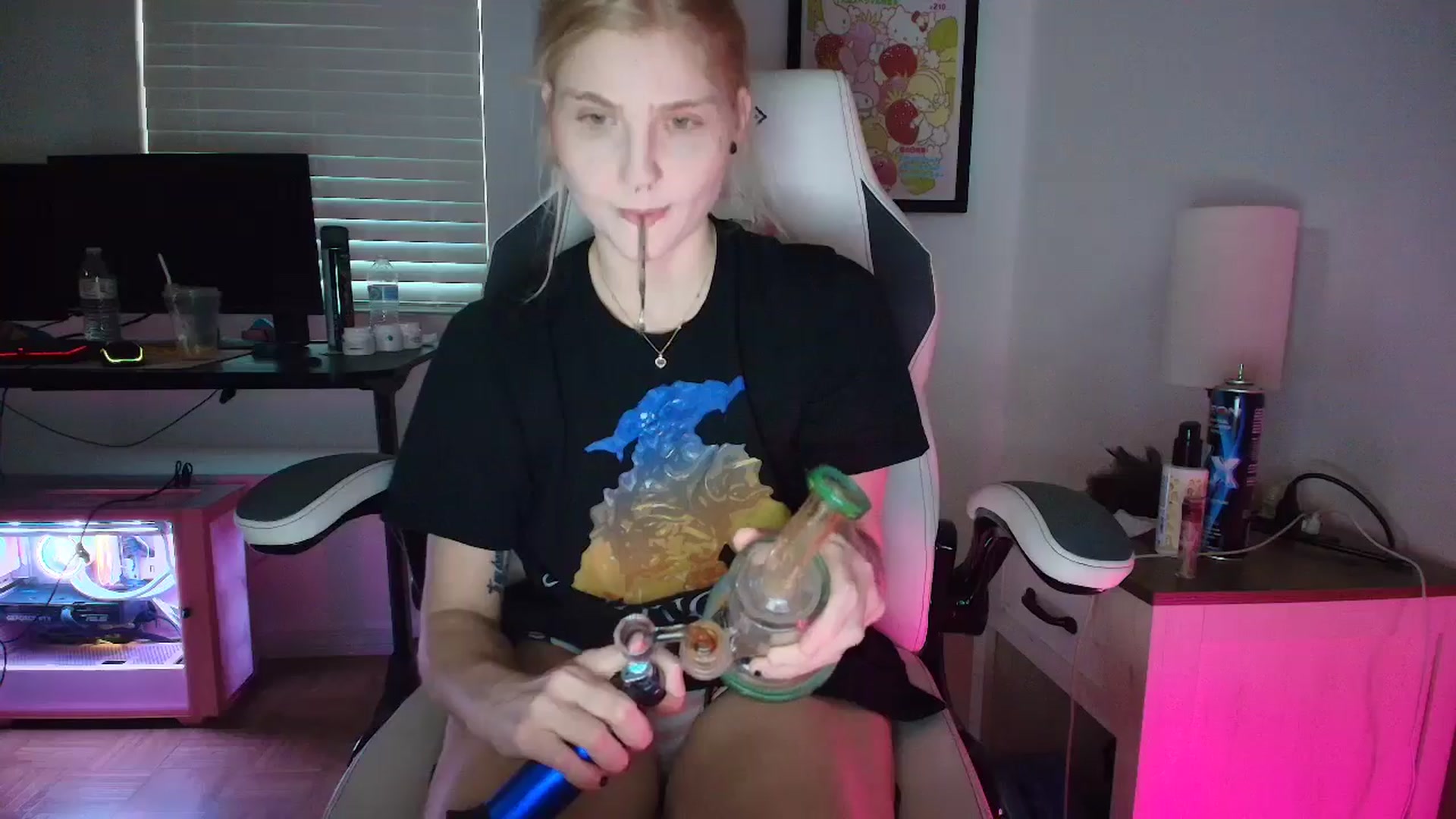Gallery image thumbnail from DuckChan0's myfreecams stream on, 03/27/2025, 24:02 image 5 of 20