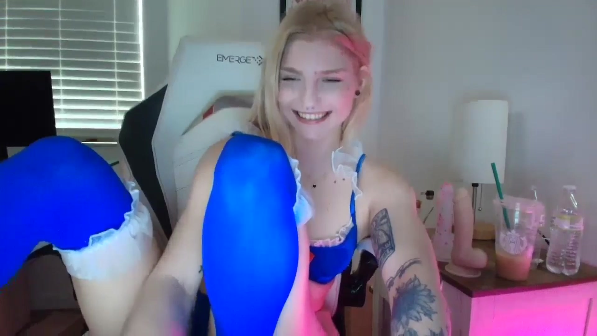 Gallery image thumbnail from DuckChan0's myfreecams stream on, 03/29/2025, 17:04 image 9 of 20