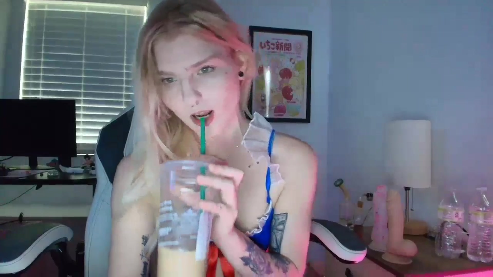 Gallery image thumbnail from DuckChan0's myfreecams stream on, 03/29/2025, 17:04 image 8 of 20
