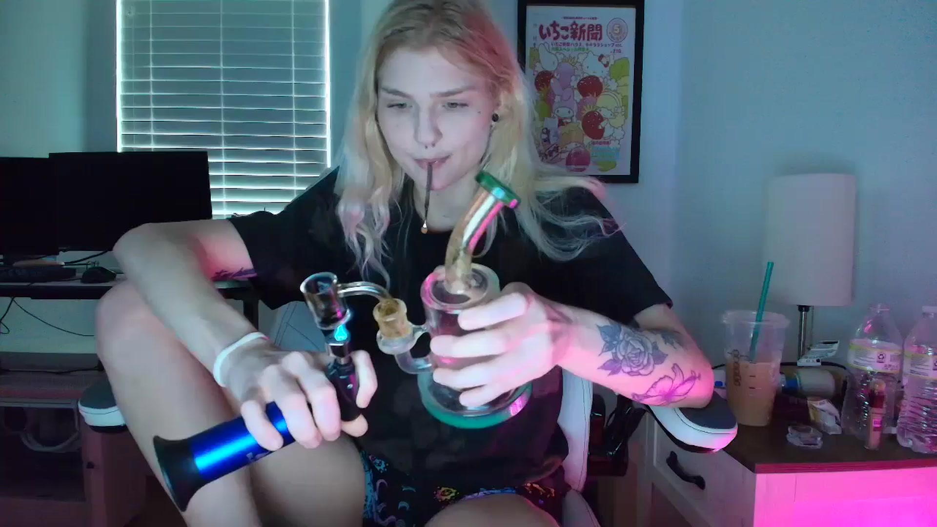 Gallery image thumbnail from DuckChan0's myfreecams stream on, 03/30/2025, 15:19 image 7 of 20