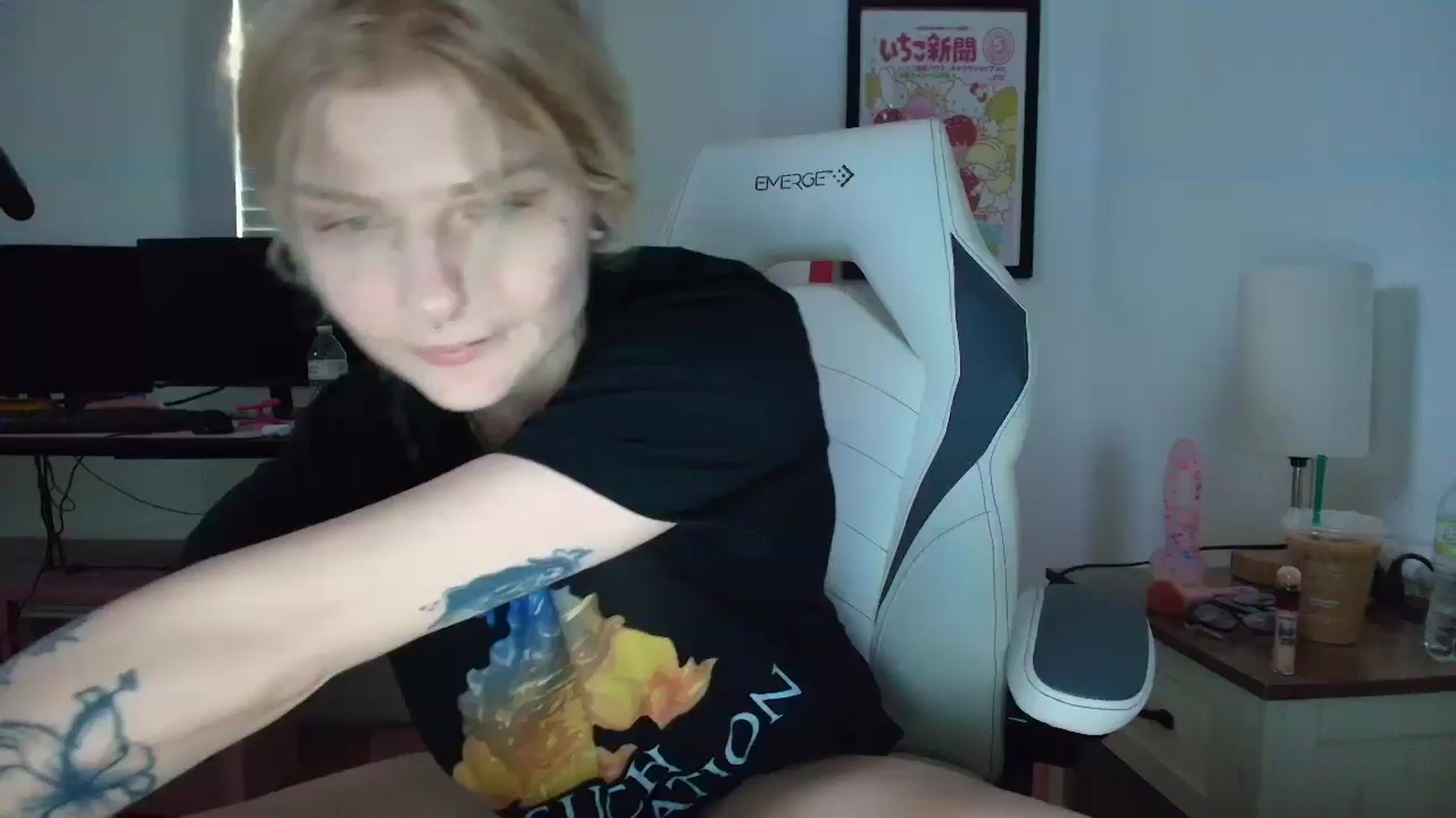 Gallery image thumbnail from DuckChan0's myfreecams stream on, 03/31/2025, 13:49 image 1 of 20
