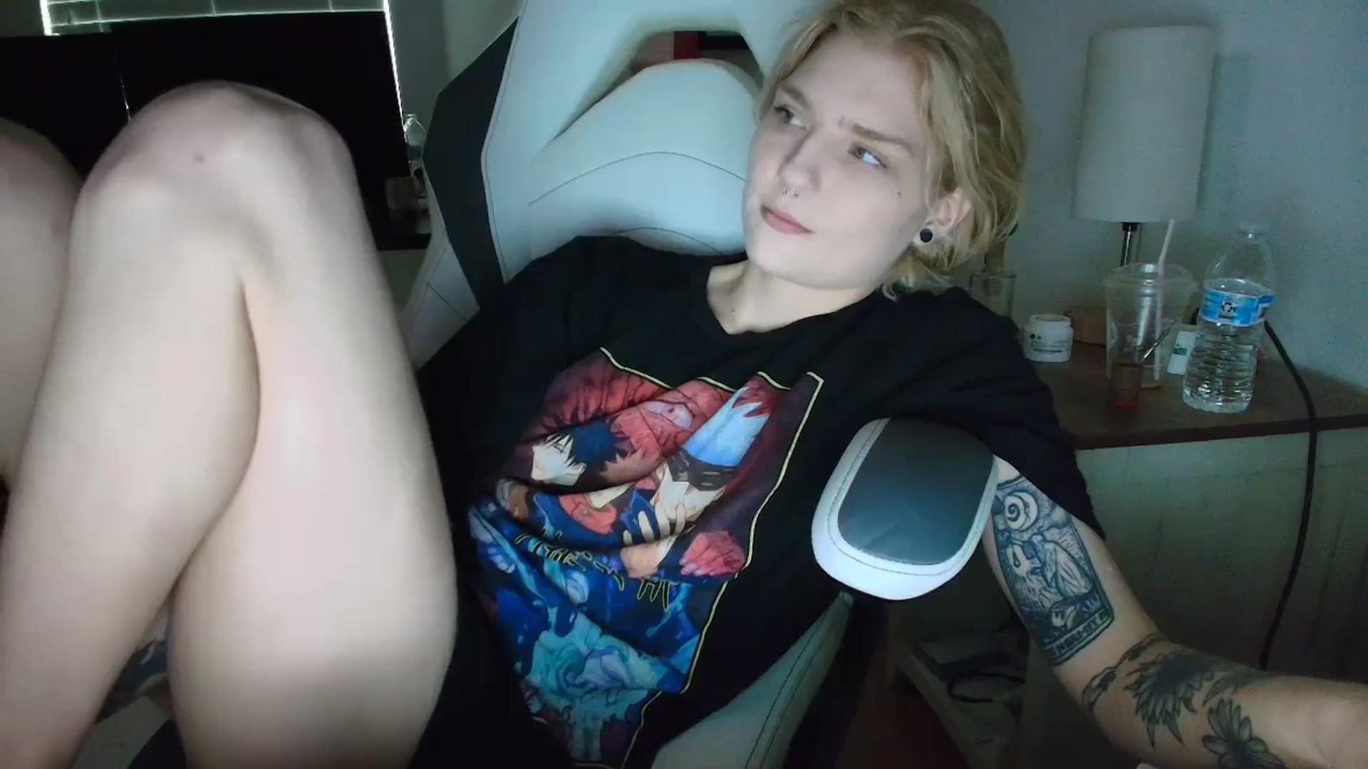 Gallery image thumbnail from DuckChan0's myfreecams stream on, 04/02/2025, 15:26 image 7 of 20