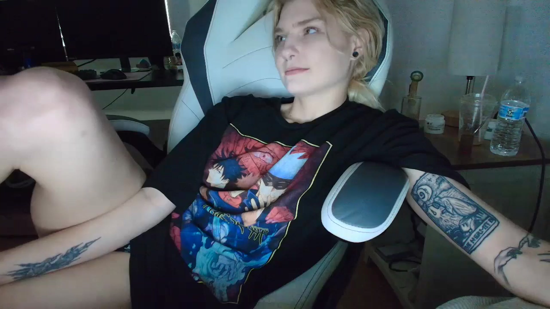 Gallery image thumbnail from DuckChan0's myfreecams stream on, 04/02/2025, 15:26 image 12 of 20