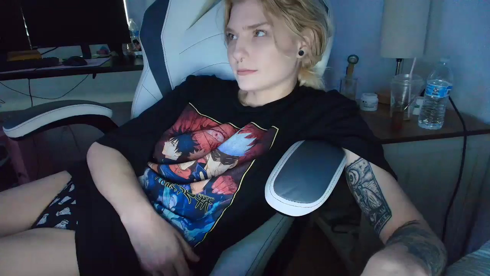 Gallery image thumbnail from DuckChan0's myfreecams stream on, 04/02/2025, 15:26 image 16 of 20
