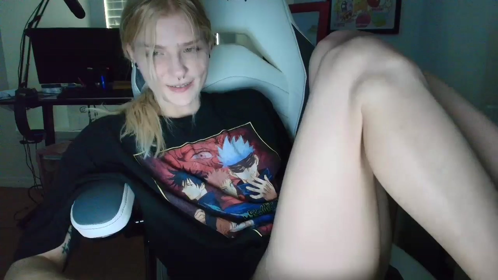 Gallery image thumbnail from DuckChan0's myfreecams stream on, 04/02/2025, 15:57 image 20 of 20