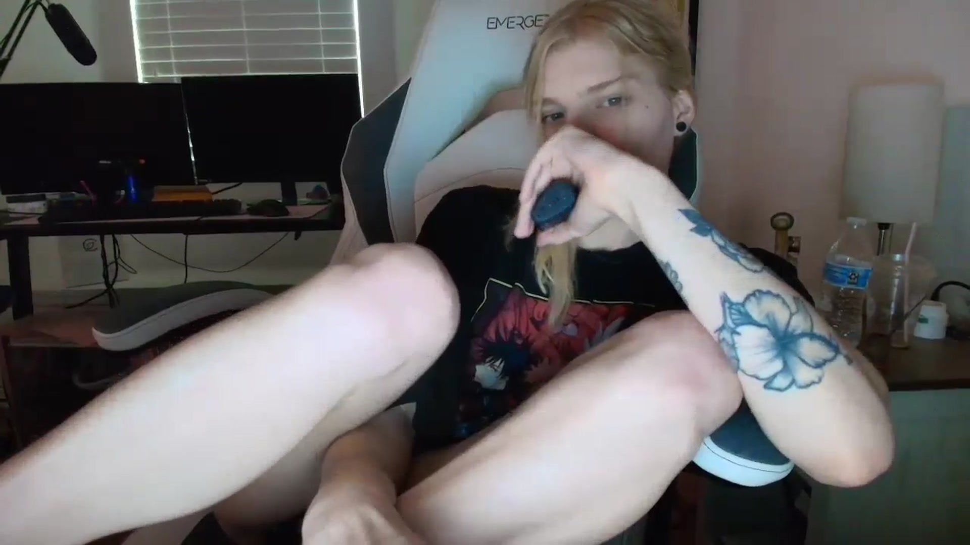 Gallery image thumbnail from DuckChan0's myfreecams stream on, 04/02/2025, 15:57 image 7 of 20