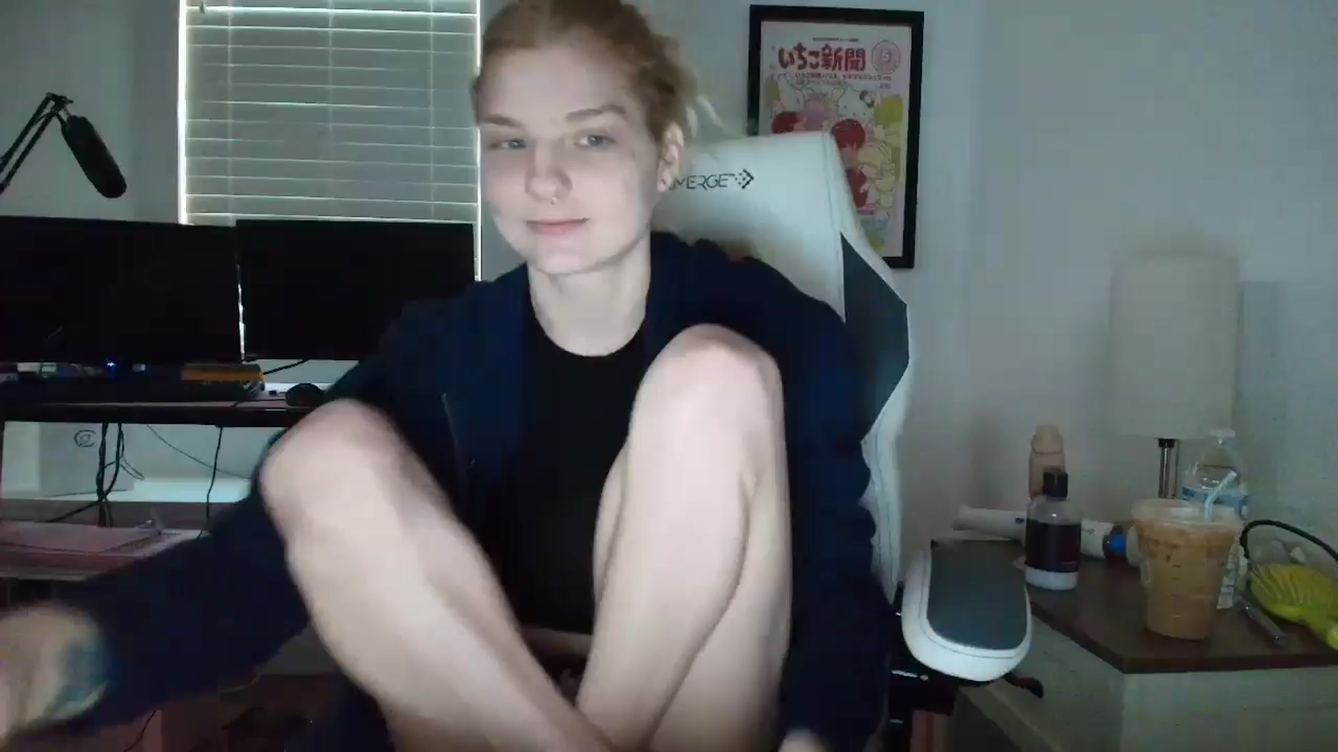Gallery image thumbnail from DuckChan0's myfreecams stream on, 04/03/2025, 12:13 image 1 of 20