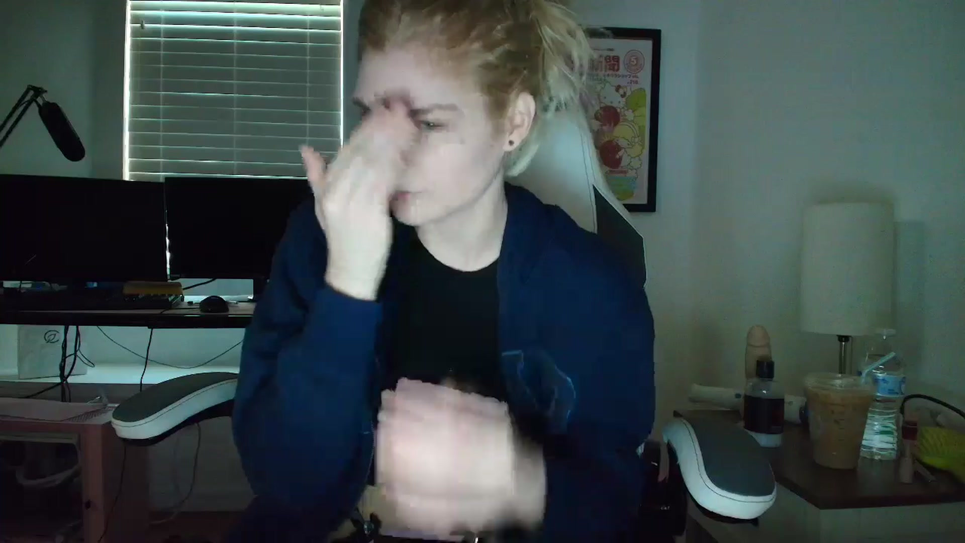 Gallery image thumbnail from DuckChan0's myfreecams stream on, 04/03/2025, 12:13 image 4 of 20