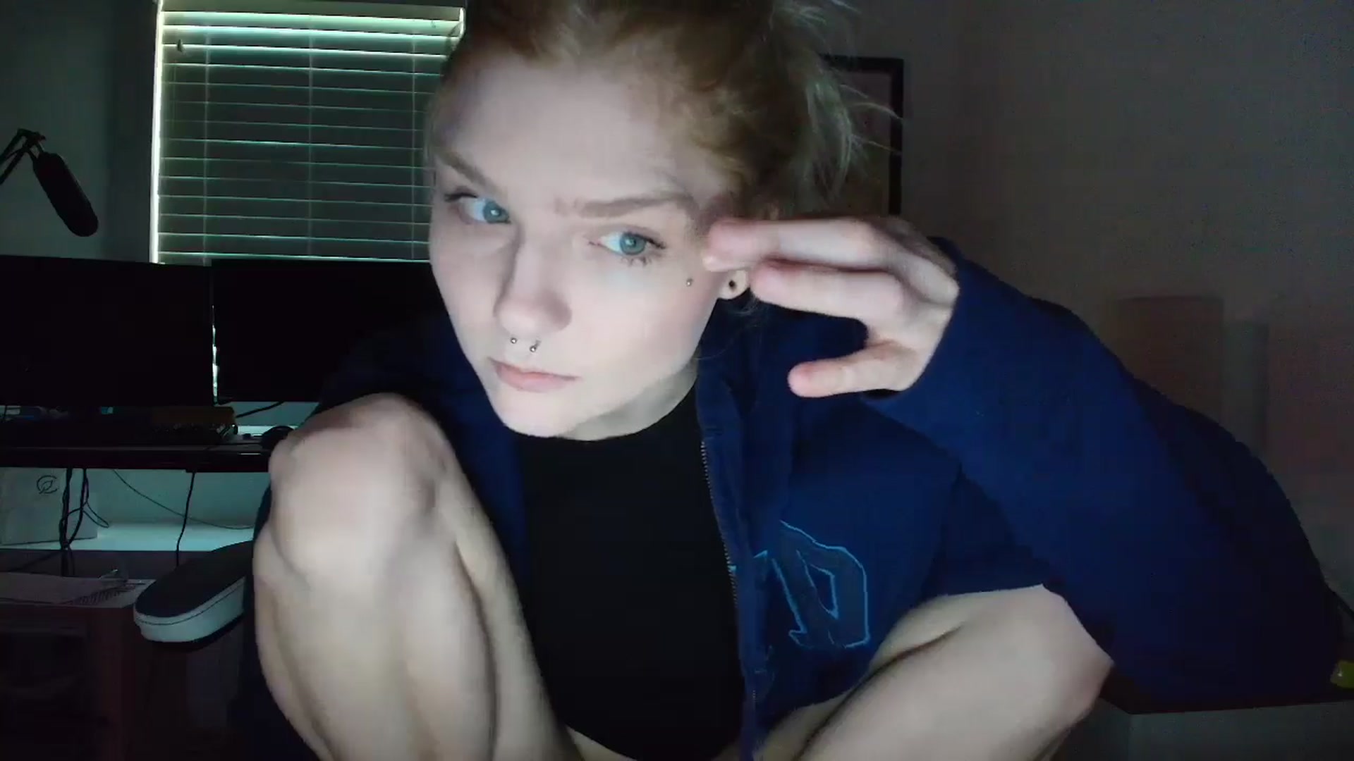 Gallery image thumbnail from DuckChan0's myfreecams stream on, 04/03/2025, 12:13 image 9 of 20