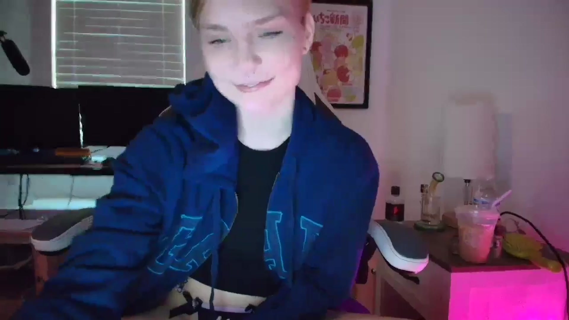 Gallery image thumbnail from DuckChan0's myfreecams stream on, 04/03/2025, 14:01 image 3 of 20