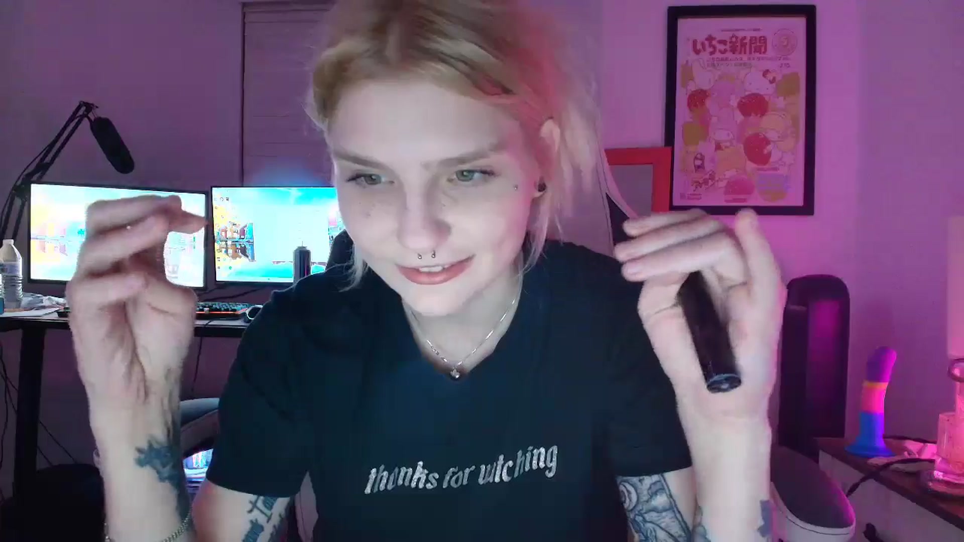 Gallery image thumbnail from DuckChan0's myfreecams stream on, 04/19/2025, 02:28 image 7 of 20