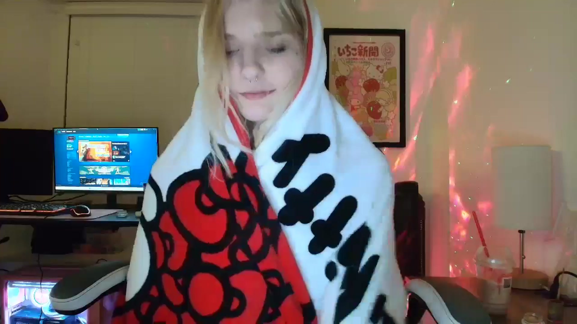 Gallery image thumbnail from DuckChan0's myfreecams stream on, 04/29/2025, 02:56 image 6 of 20