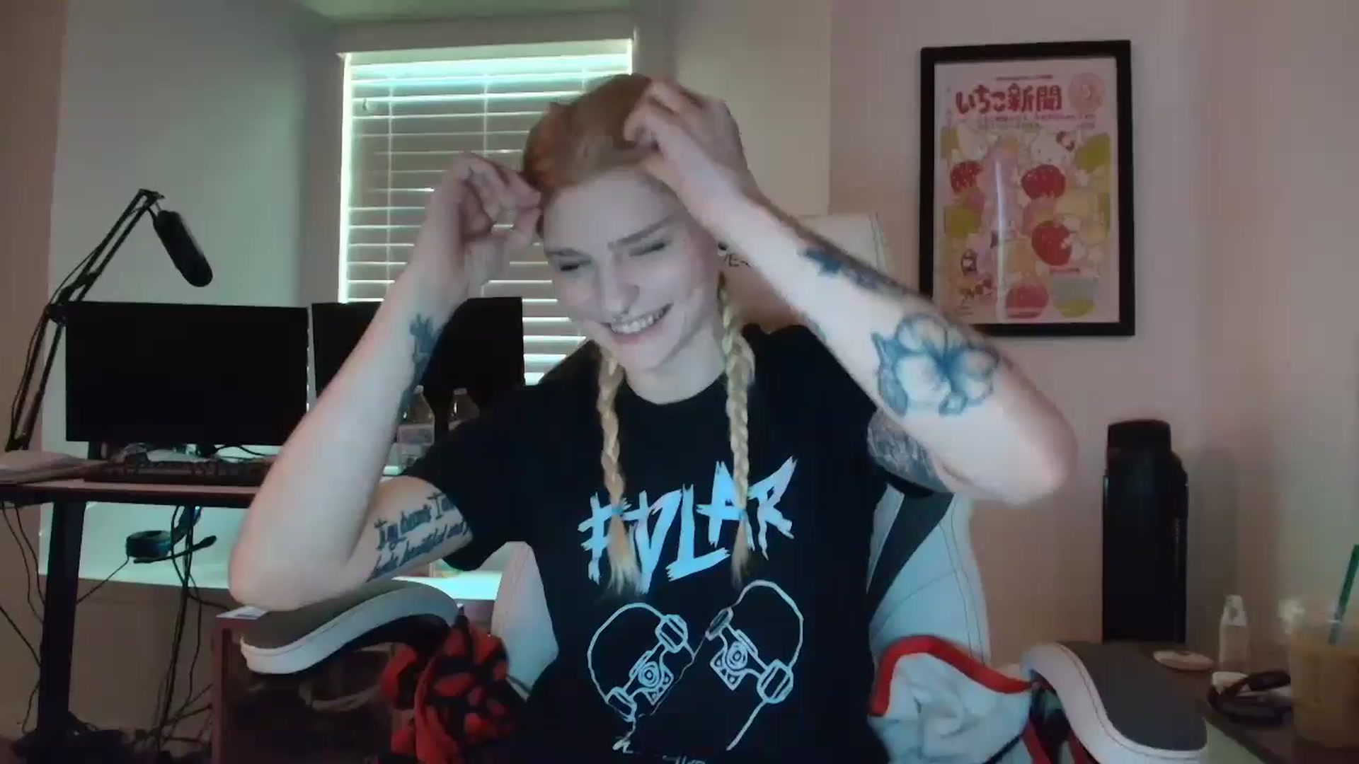Gallery image thumbnail from DuckChan0's myfreecams stream on, 05/02/2025, 12:59 image 3 of 20