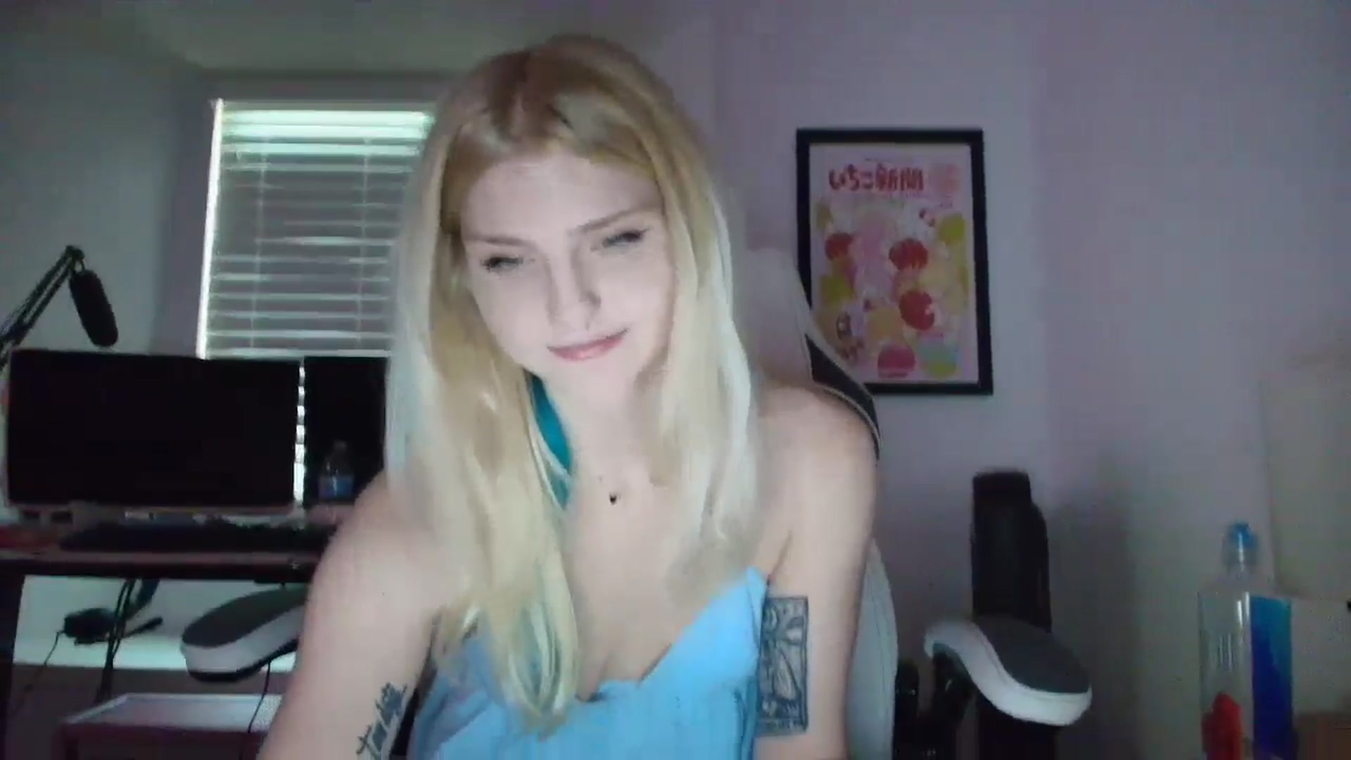 Gallery image thumbnail from DuckChan0's myfreecams stream on, 05/06/2025, 17:12 image 11 of 20