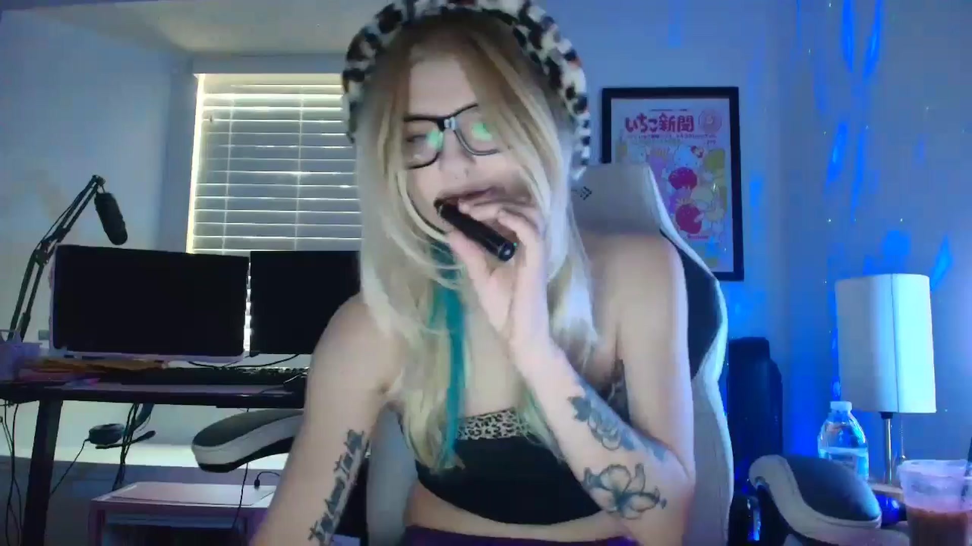 Gallery image thumbnail from DuckChan0's myfreecams stream on, 05/07/2025, 13:13 image 1 of 20