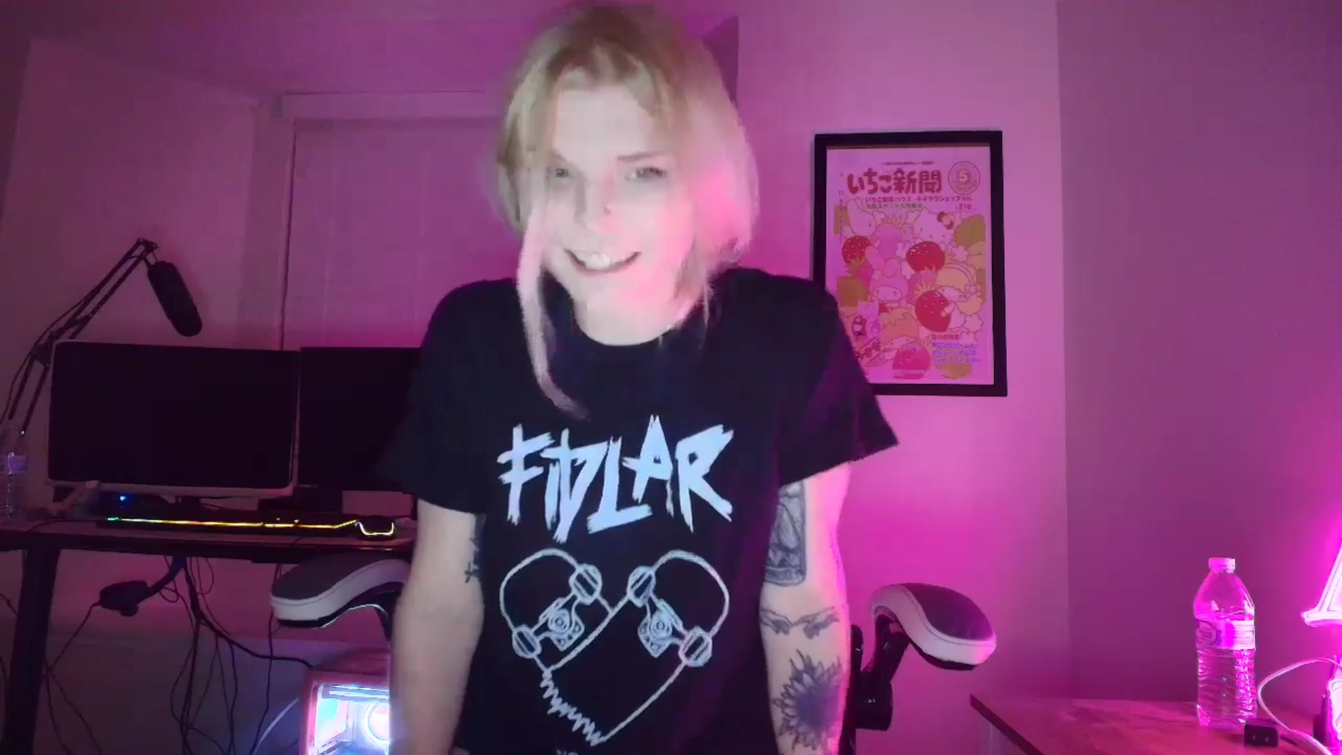 Gallery image thumbnail from DuckChan0's myfreecams stream on, 05/10/2025, 01:56 image 4 of 20