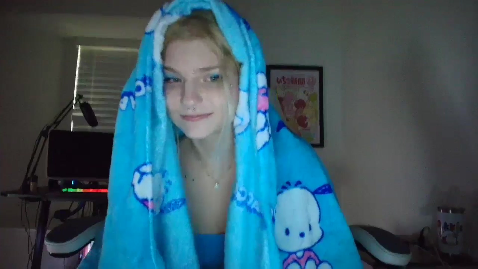 Gallery image thumbnail from DuckChan0's myfreecams stream on, 05/10/2025, 22:54 image 2 of 20