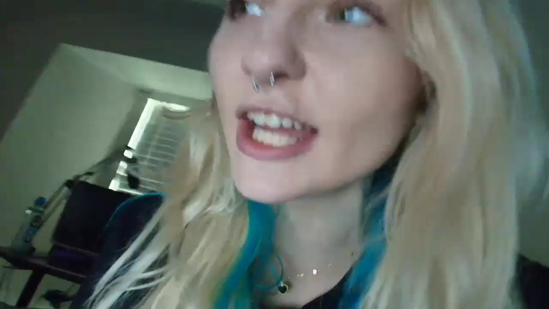 Gallery image thumbnail from DuckChan0's myfreecams stream on, 05/11/2025, 16:29 image 1 of 20