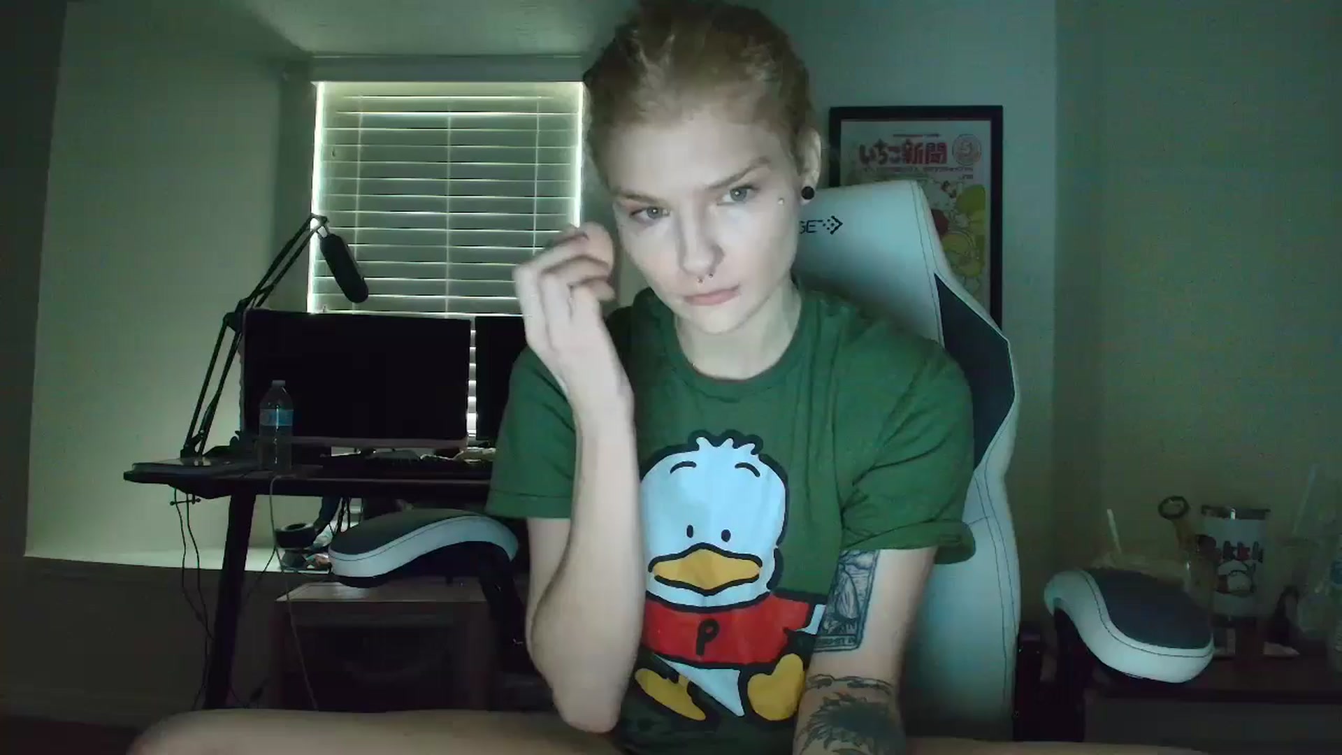 Gallery image thumbnail from DuckChan0's myfreecams stream on, 05/13/2025, 13:56 image 1 of 20