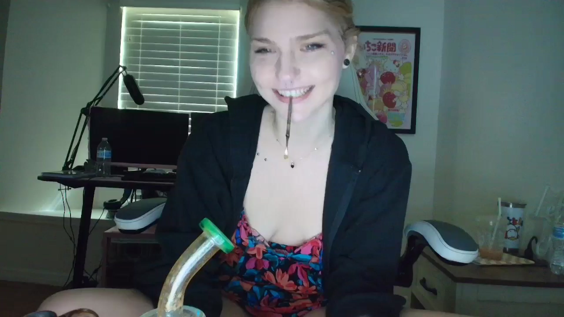 Gallery image thumbnail from DuckChan0's myfreecams stream on, 05/13/2025, 14:14 image 1 of 20