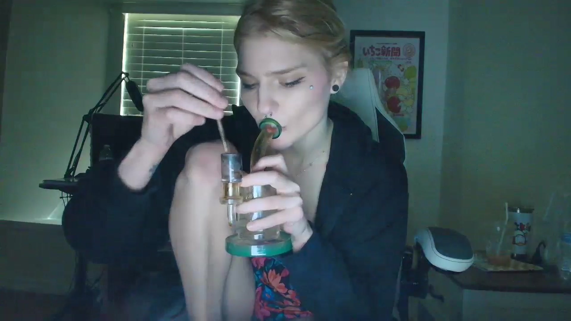 Gallery image thumbnail from DuckChan0's myfreecams stream on, 05/13/2025, 14:14 image 4 of 20