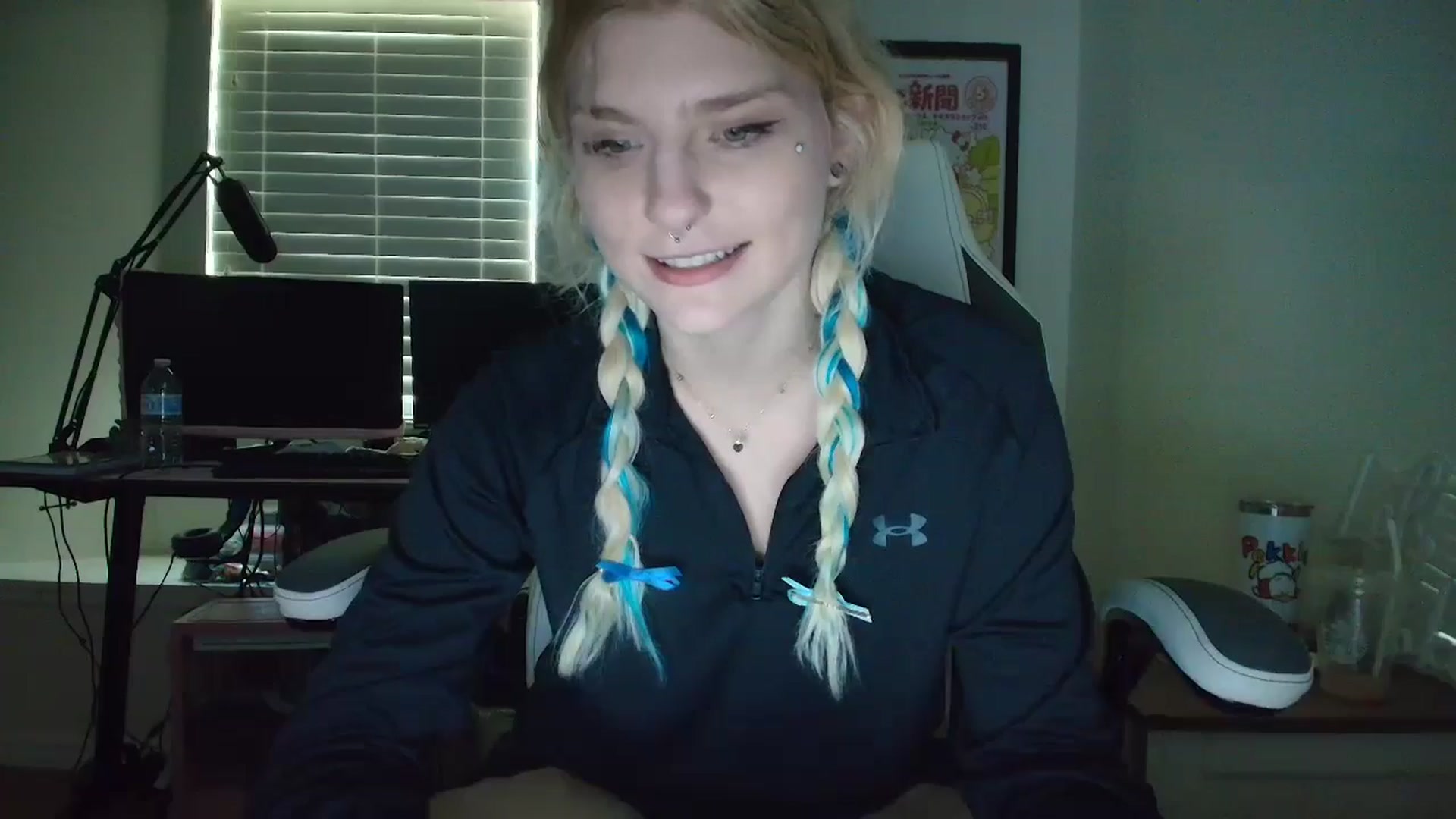 Gallery image thumbnail from DuckChan0's myfreecams stream on, 05/13/2025, 16:03 image 19 of 20
