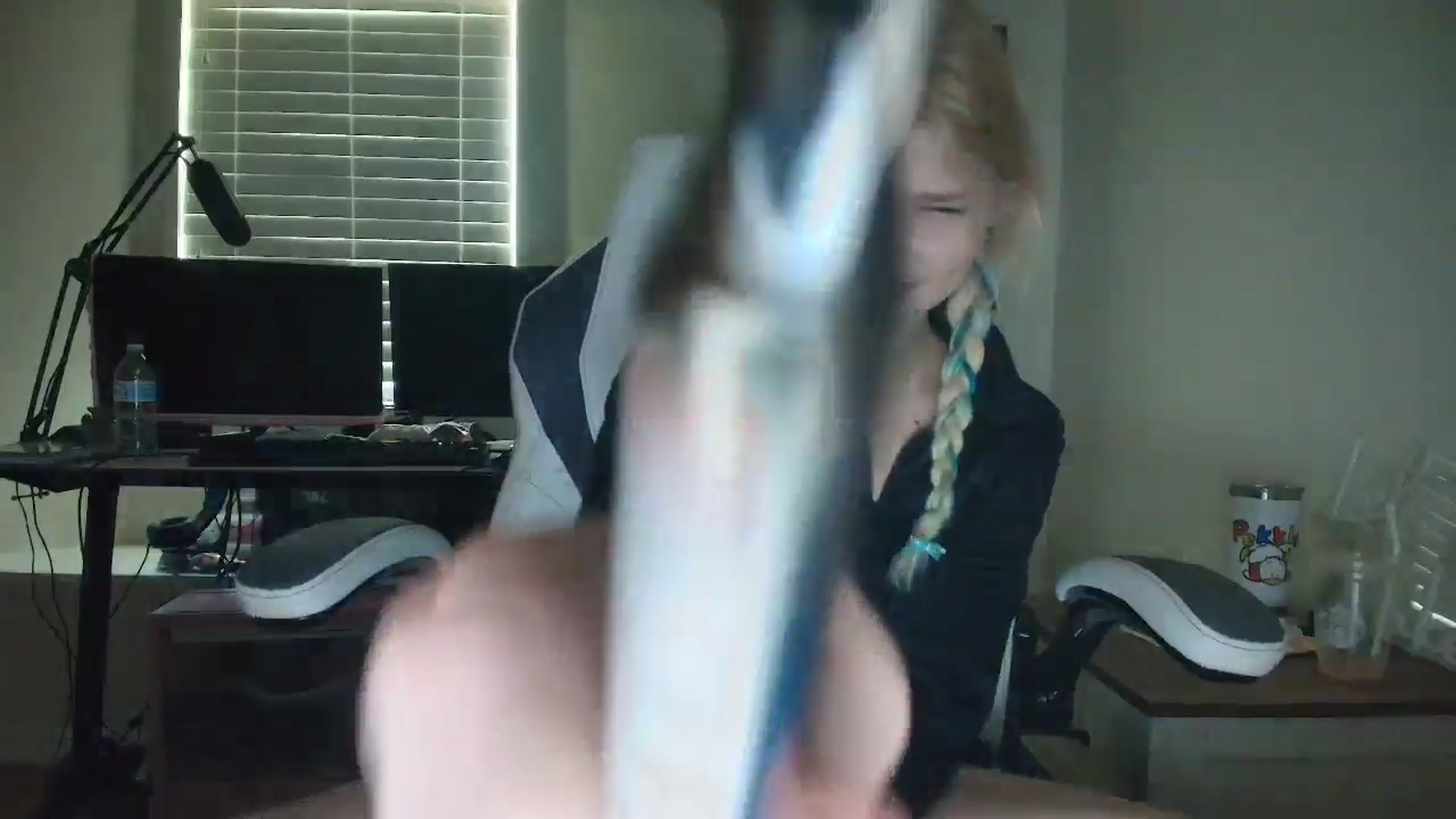 Gallery image thumbnail from DuckChan0's myfreecams stream on, 05/13/2025, 16:03 image 5 of 20
