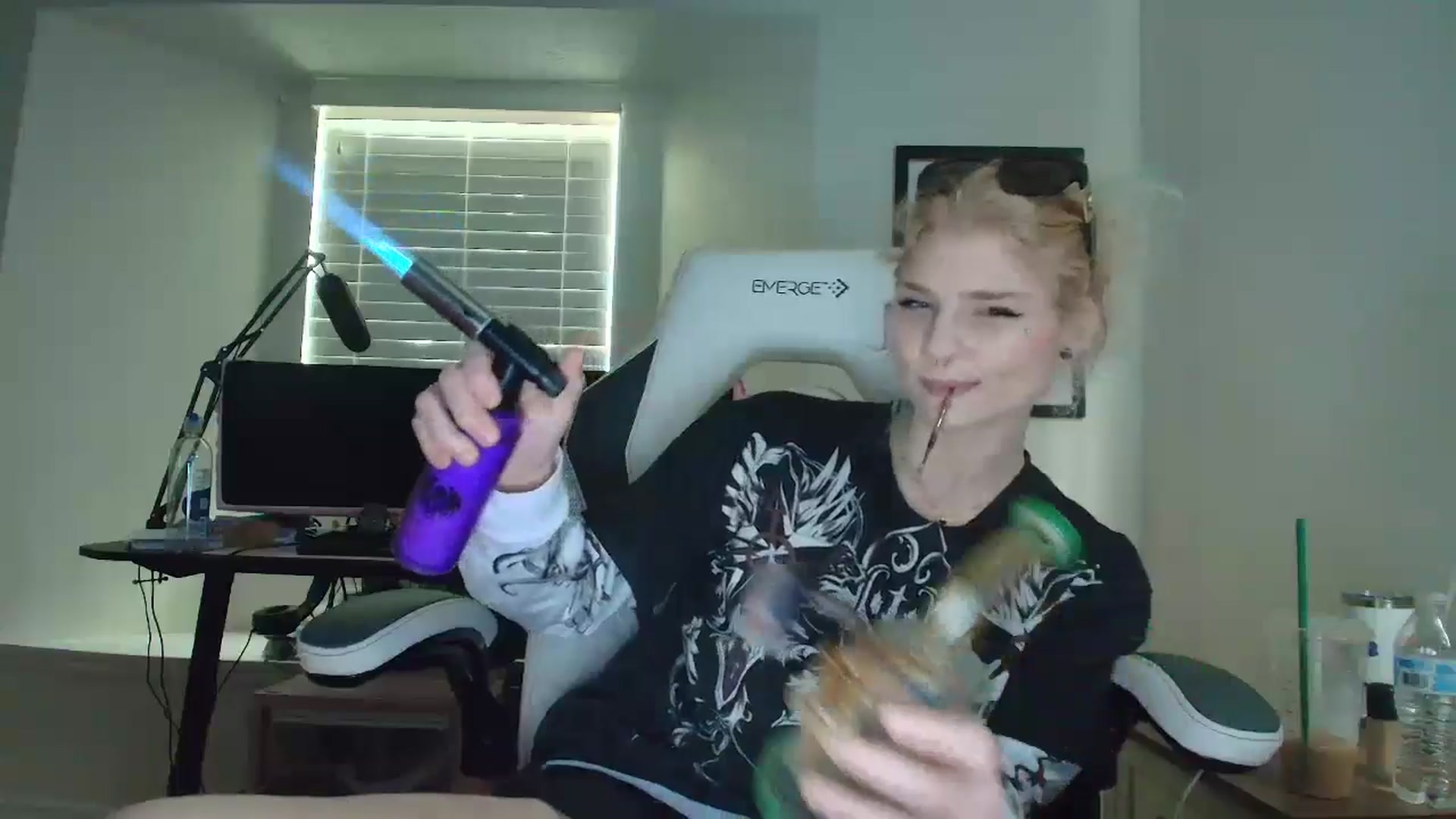 Gallery image thumbnail from DuckChan0's myfreecams stream on, 05/14/2025, 13:35 image 10 of 20