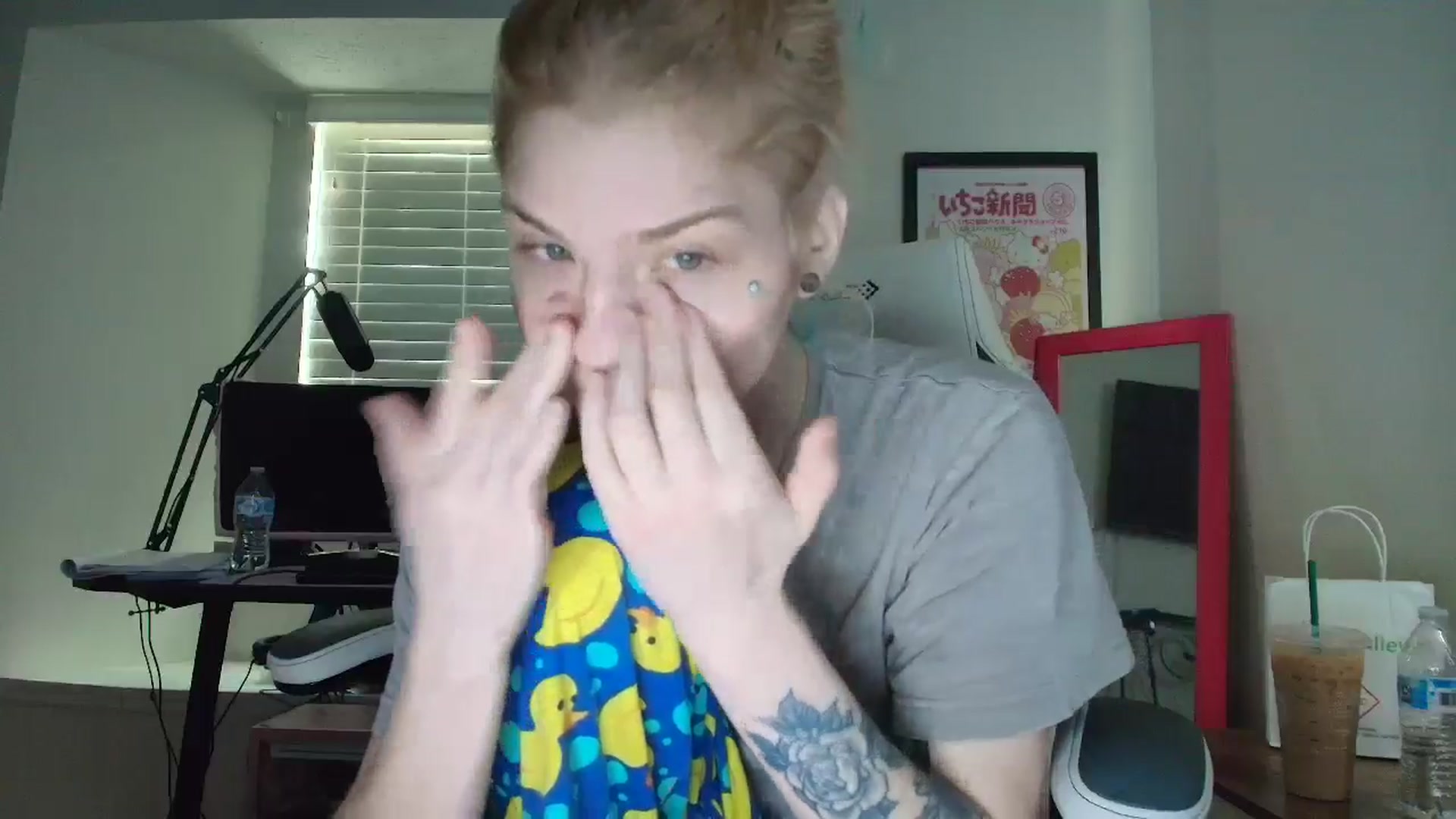 Gallery image thumbnail from DuckChan0's myfreecams stream on, 05/16/2025, 13:24 image 4 of 20