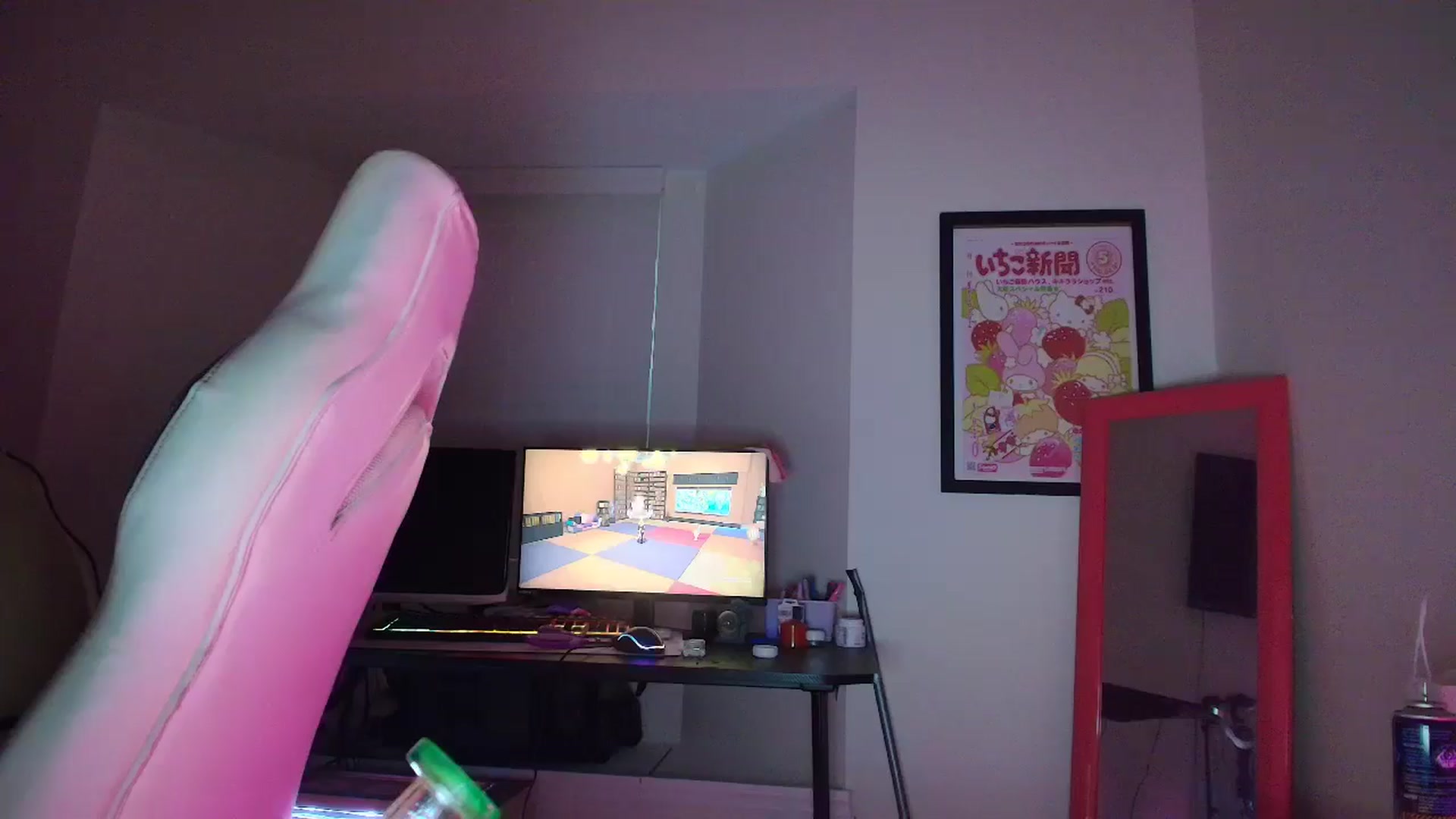 Gallery image thumbnail from DuckChan0's myfreecams stream on, 05/17/2025, 24:19 image 17 of 20