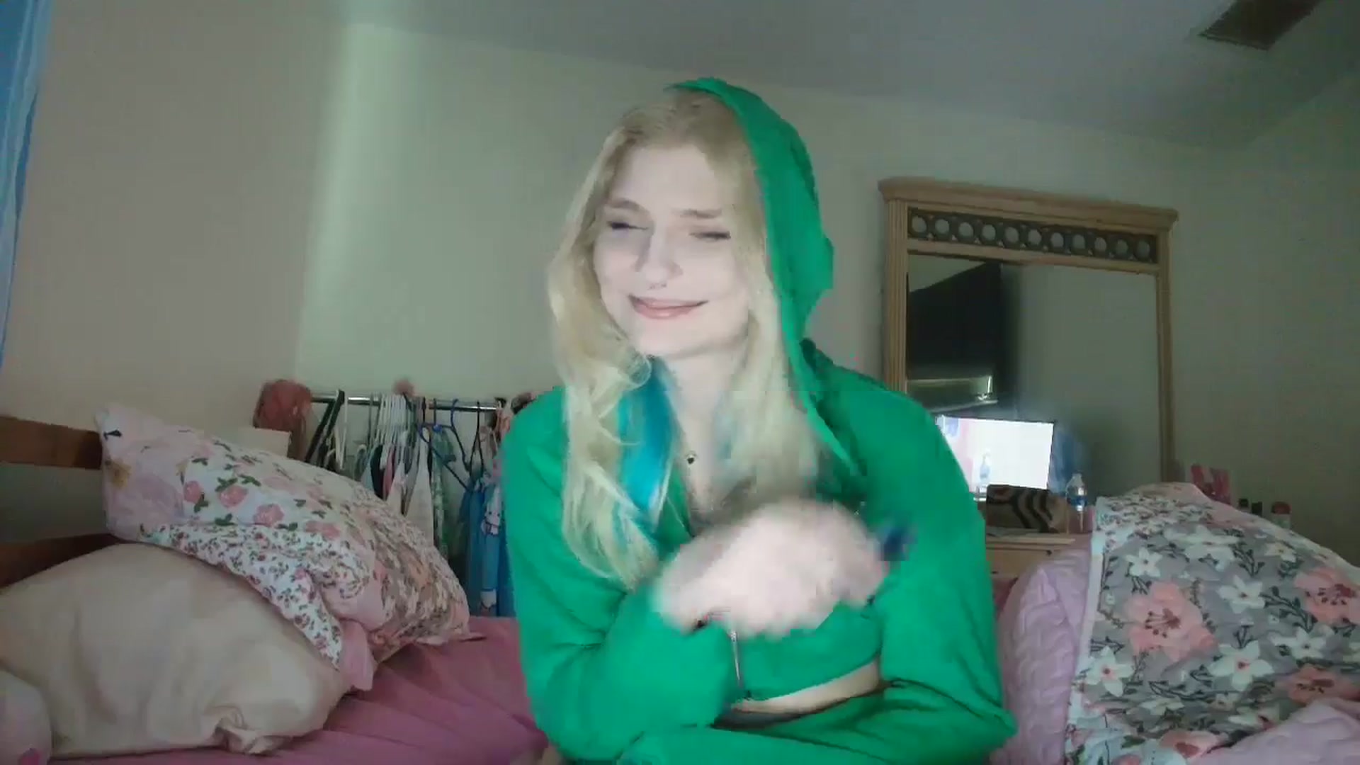Gallery image thumbnail from DuckChan0's myfreecams stream on, 05/21/2025, 14:49 image 20 of 20