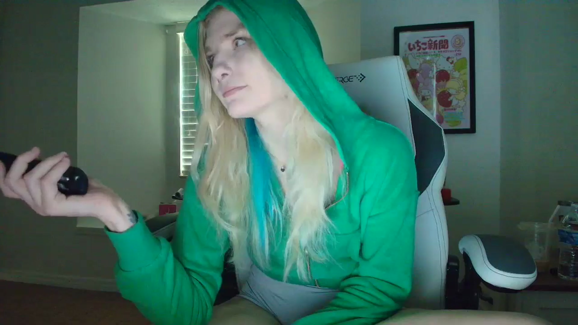 Gallery image thumbnail from DuckChan0's myfreecams stream on, 05/21/2025, 14:49 image 5 of 20
