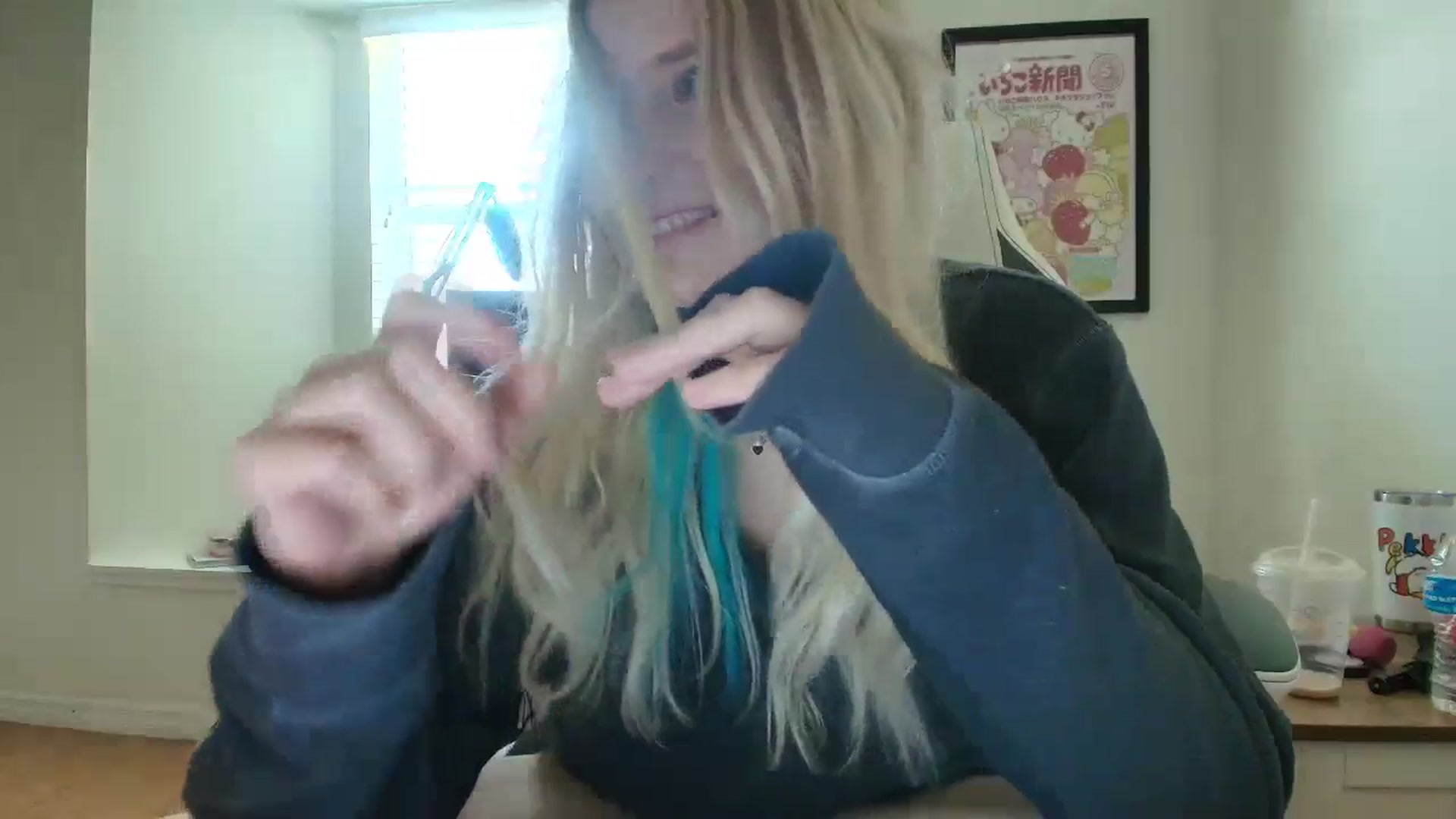 Gallery image thumbnail from DuckChan0's myfreecams stream on, 05/21/2025, 17:39 image 10 of 20