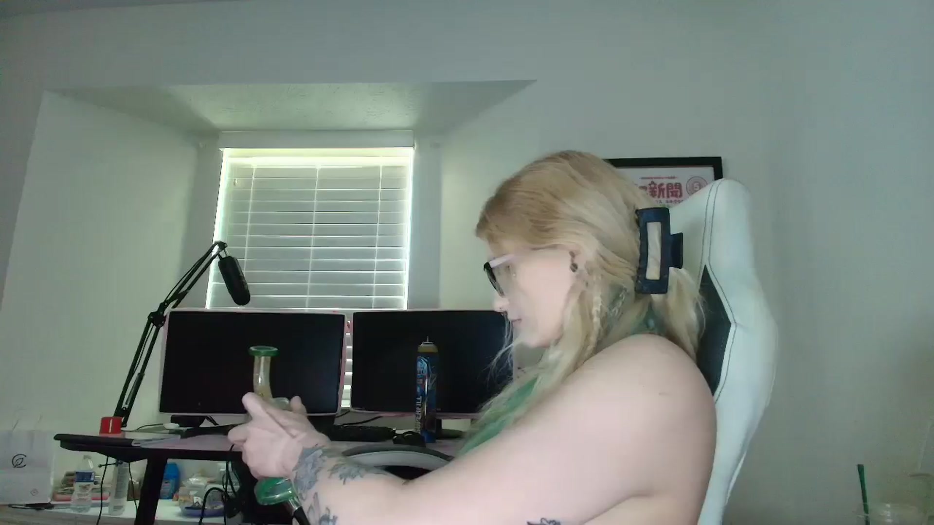Gallery image thumbnail from DuckChan0's myfreecams stream on, 05/25/2025, 15:46 image 3 of 20